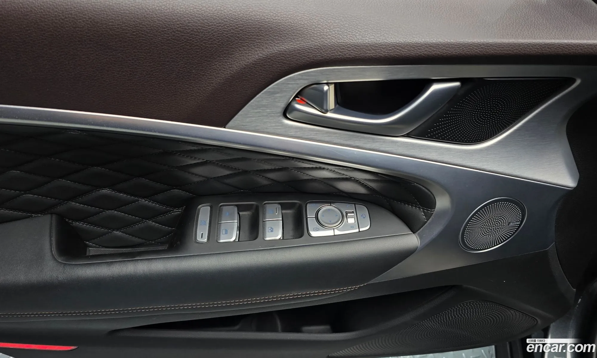 Genesis G70 2018 — 29