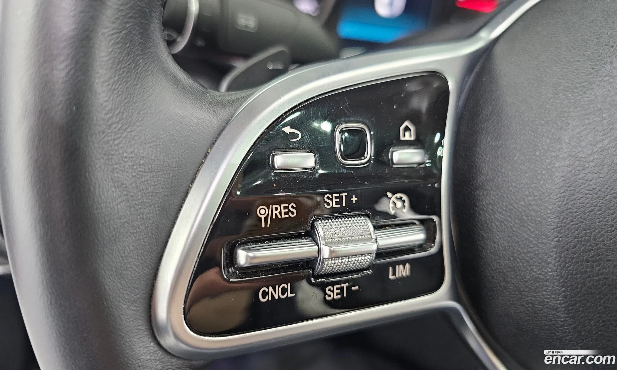 Mercedes-Benz C-Class W205 2019 — 12