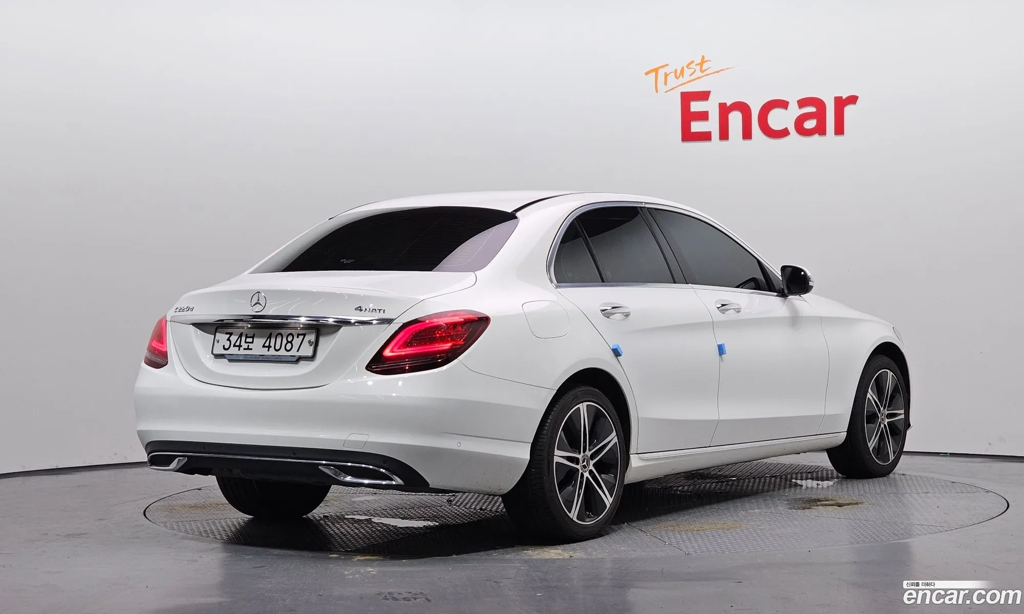 Mercedes-Benz C-Class W205 2019 — 17