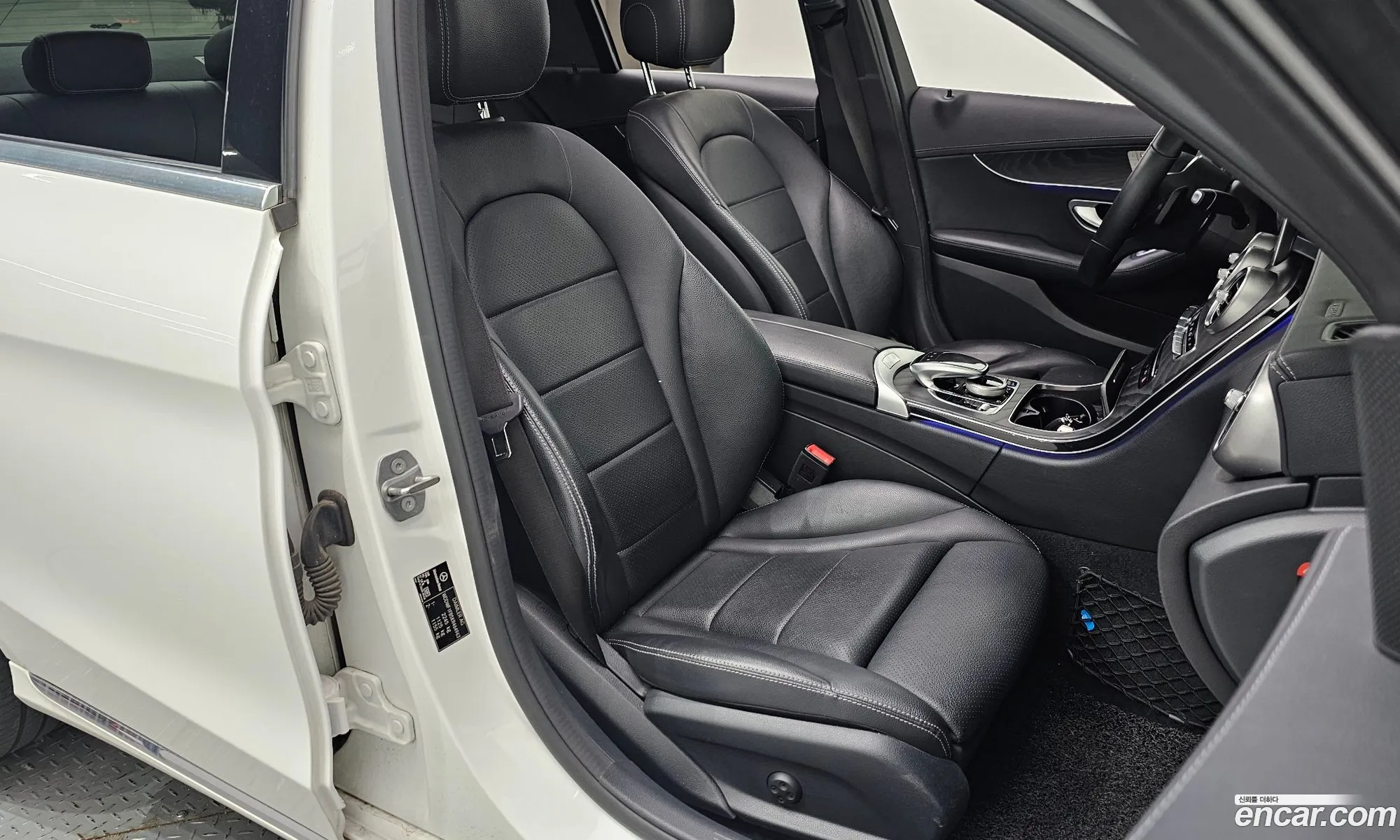 Mercedes-Benz C-Class W205 2019 — 26