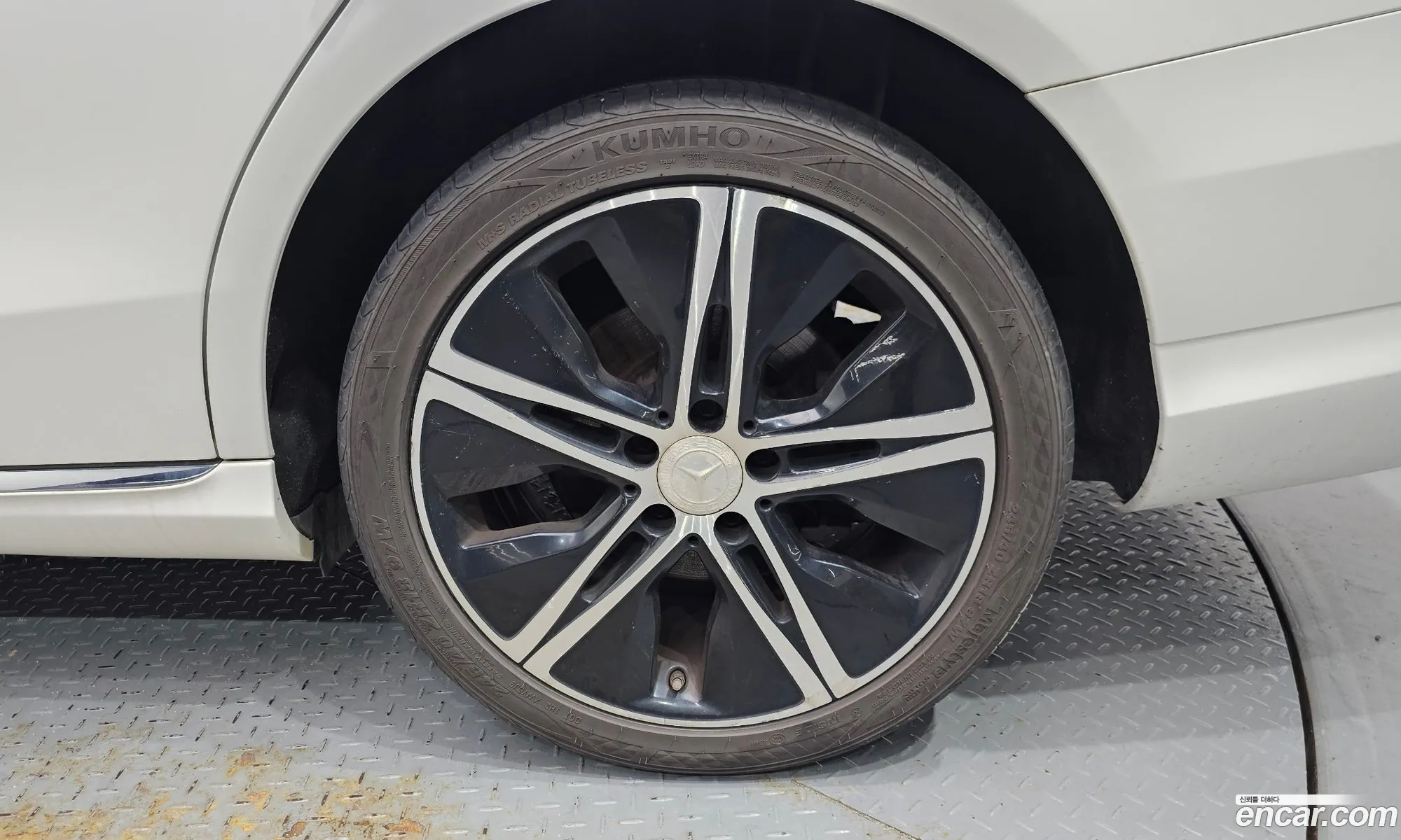 Mercedes-Benz C-Class W205 2019 — 21