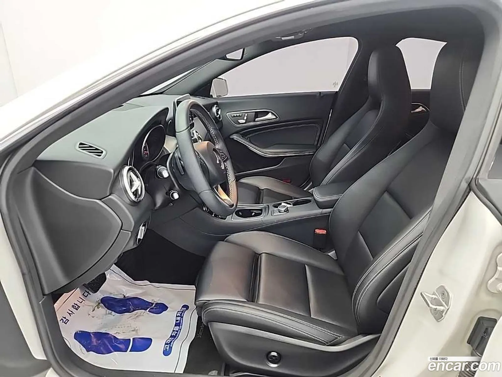 Mercedes-Benz CLA-Class C117 2017 — 14
