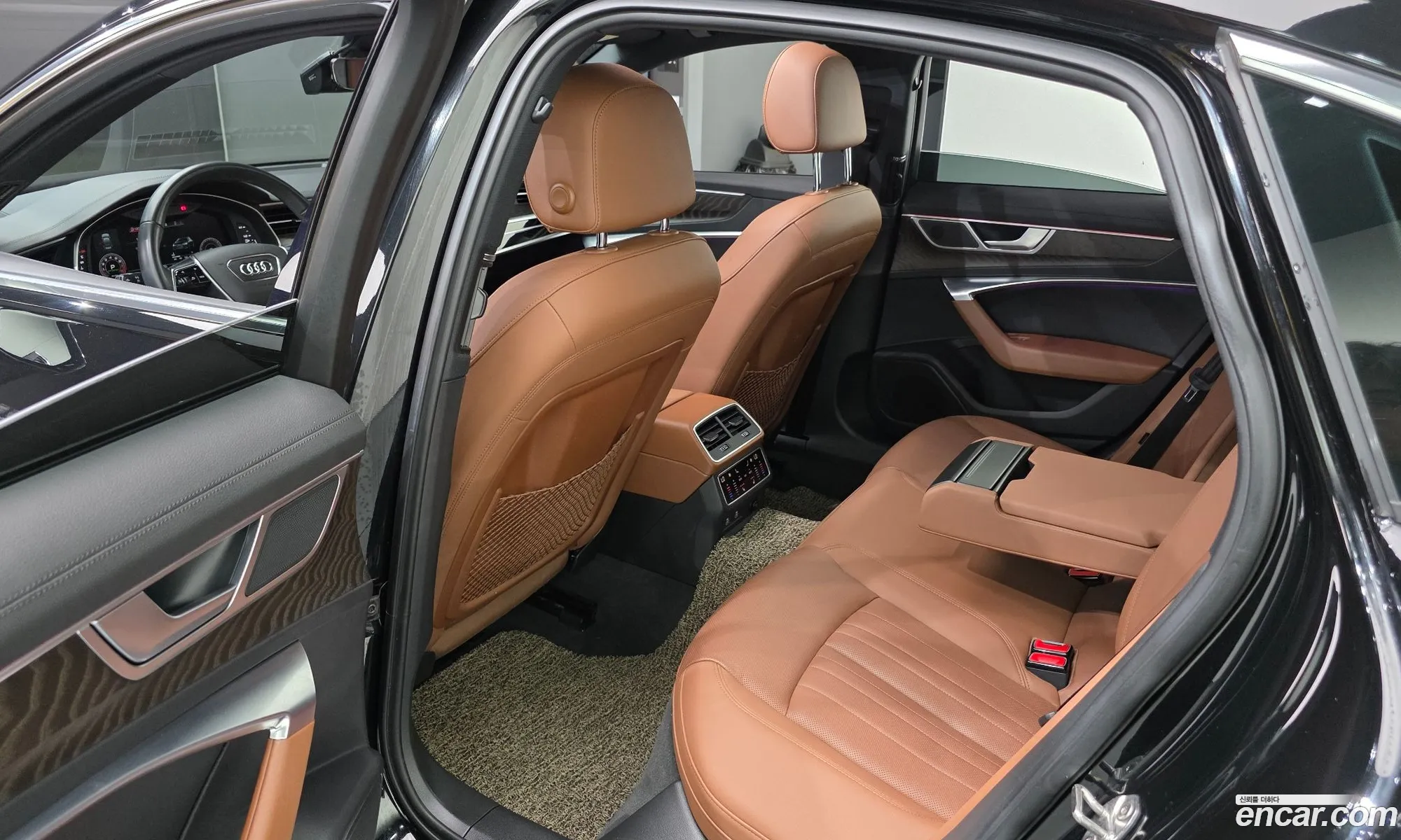 Audi A6 2022 WAUZZZF21NN006679 — 5