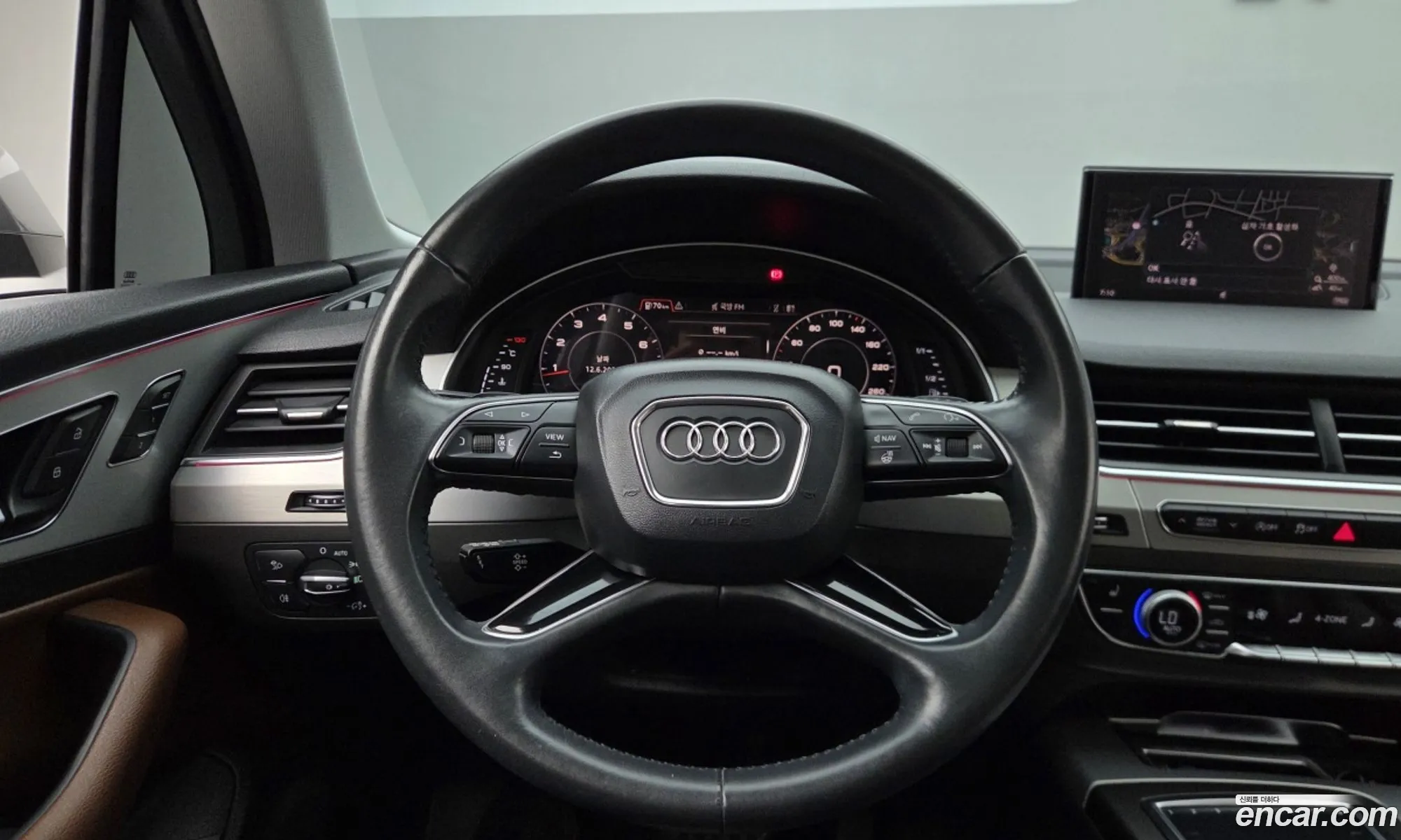 Audi Q7 2019 — 14