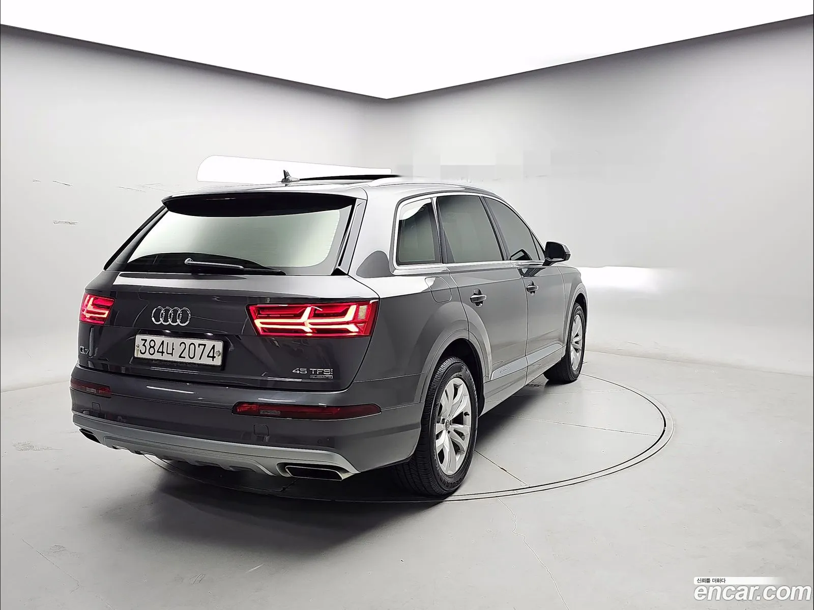 Audi Q7 2019 — 11