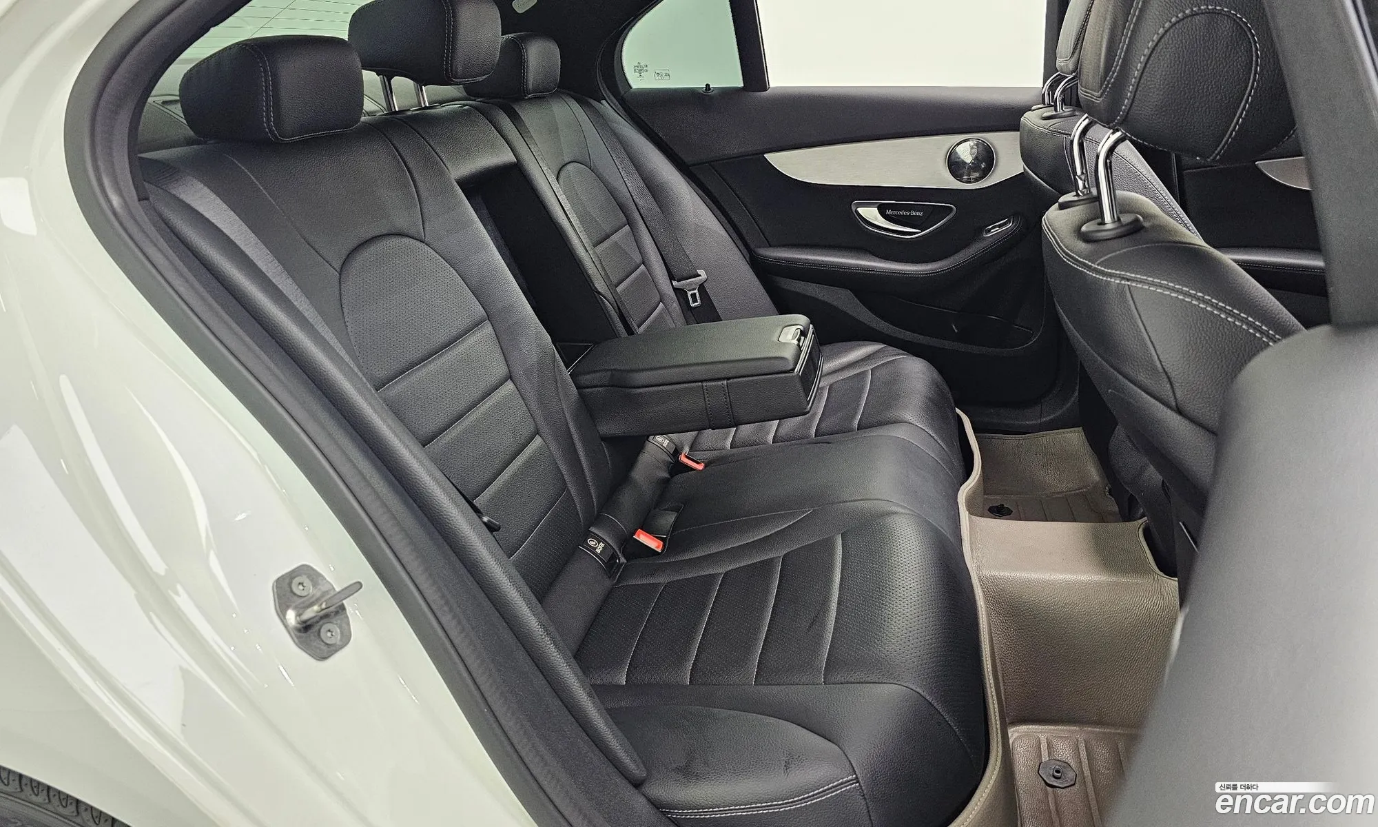 Mercedes-Benz C-Class W205 2016 — 6
