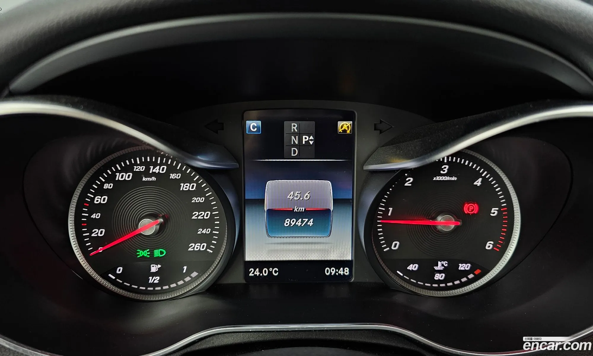 Mercedes-Benz C-Class W205 2016 — 12