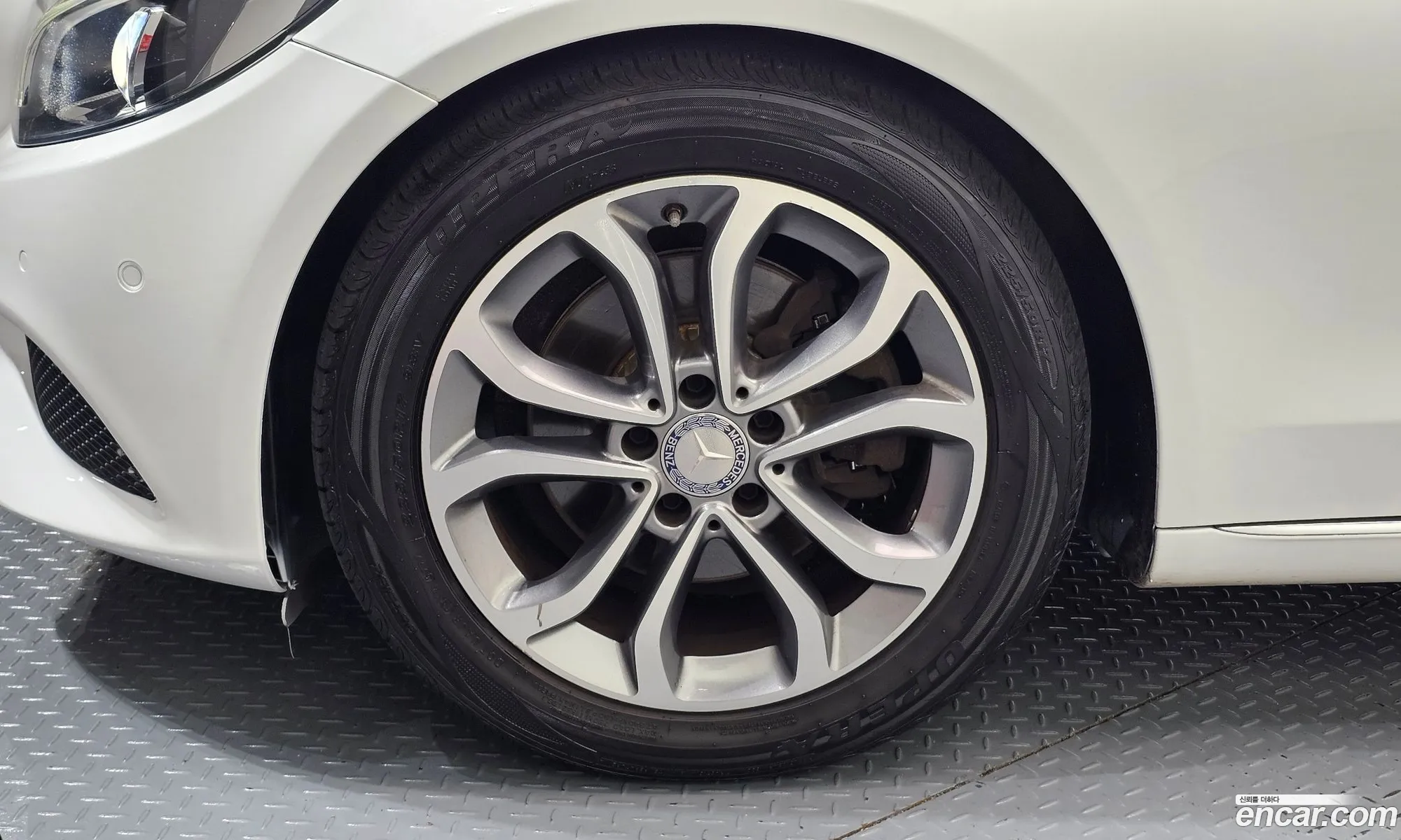 Mercedes-Benz C-Class W205 2016 — 9