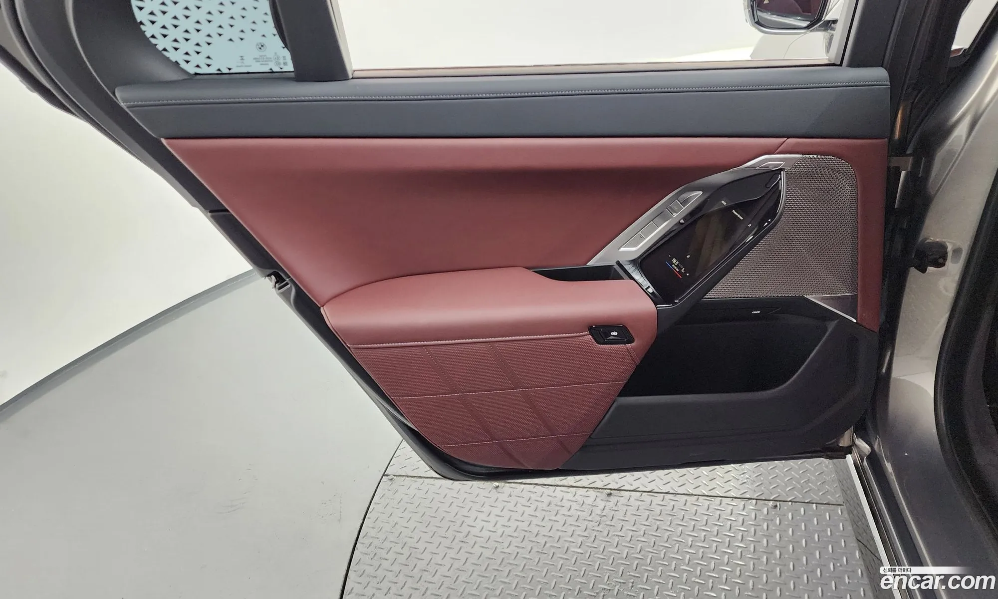 BMW 7 Series 2025 — 18