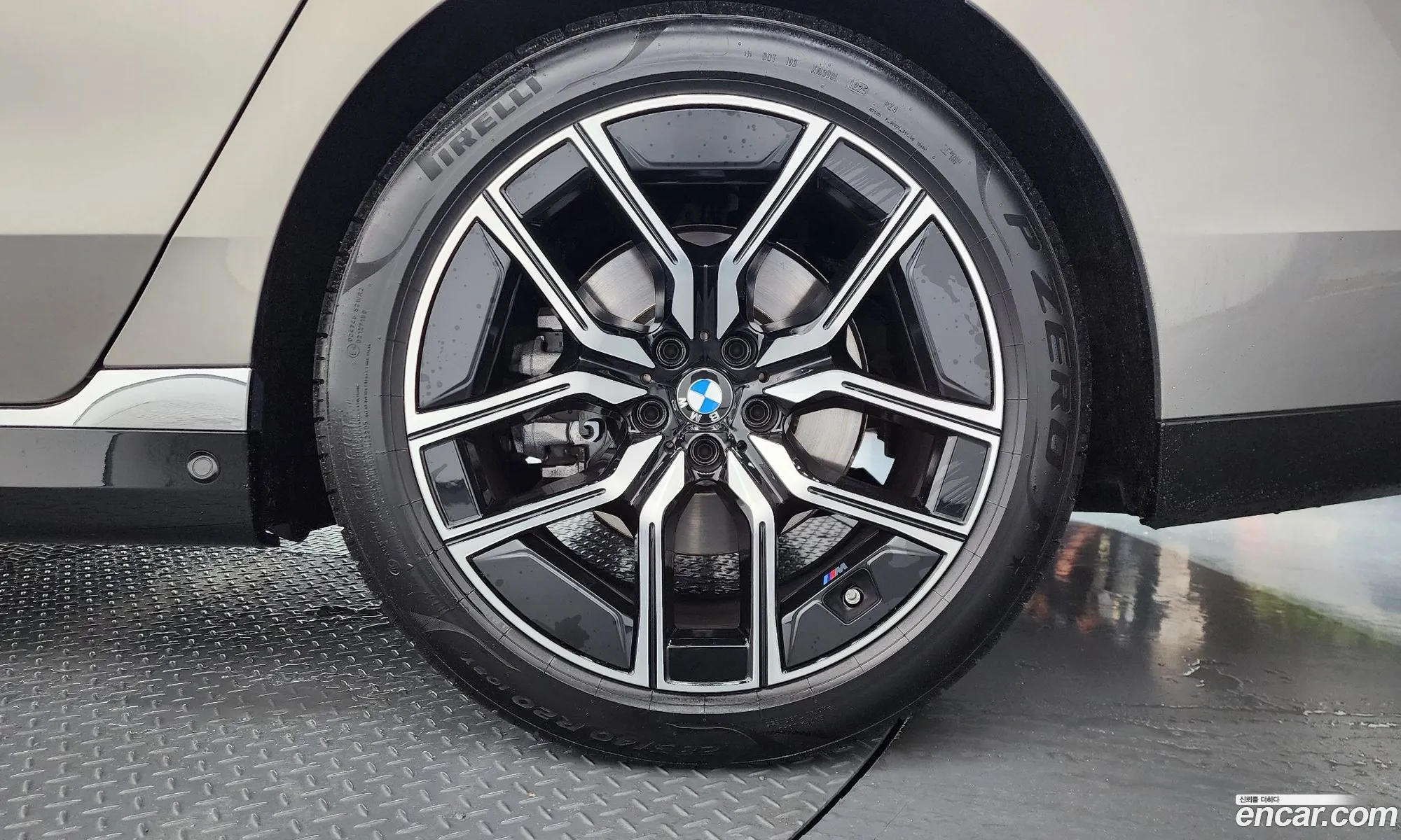 BMW 7 Series 2025 — 36