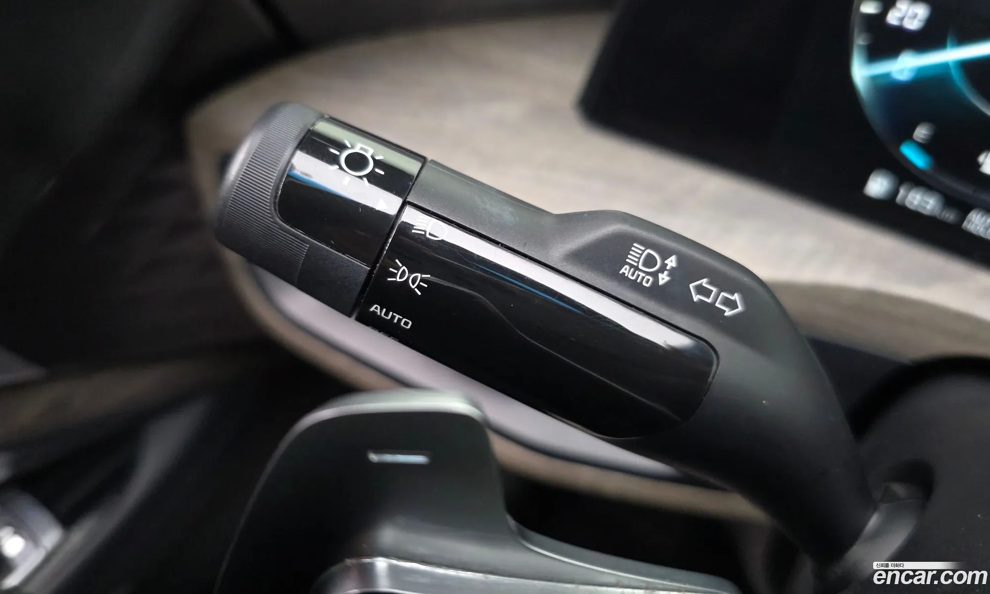 Kia K8 Hybrid 2021 — 25