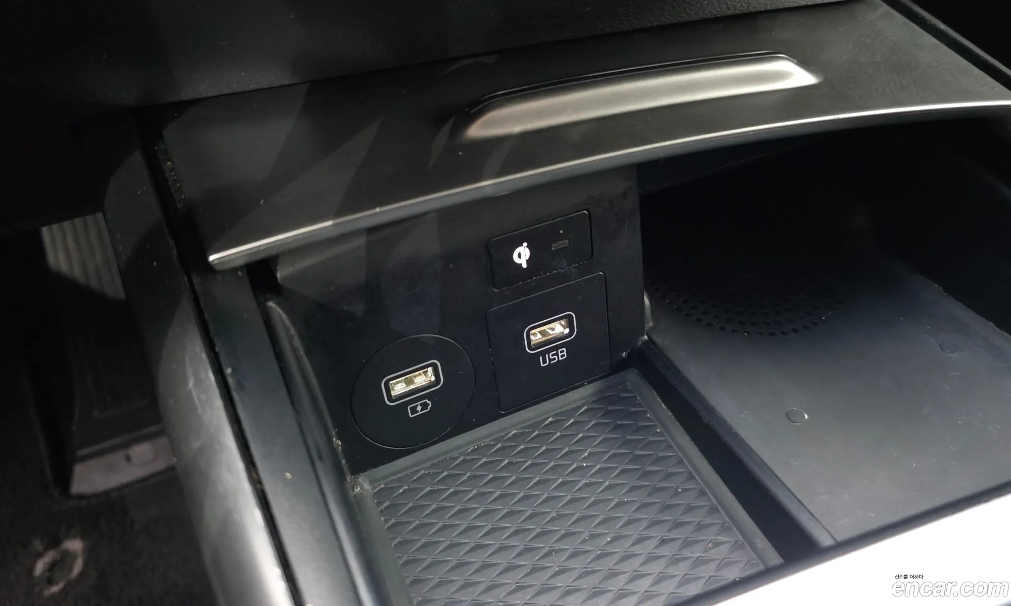 Kia K8 Hybrid 2021 — 7