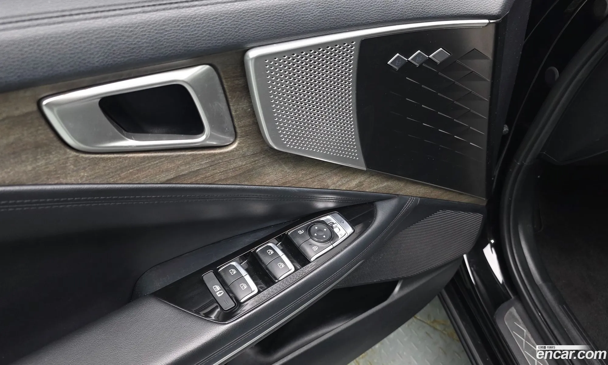 Kia K8 Hybrid 2021 — 14