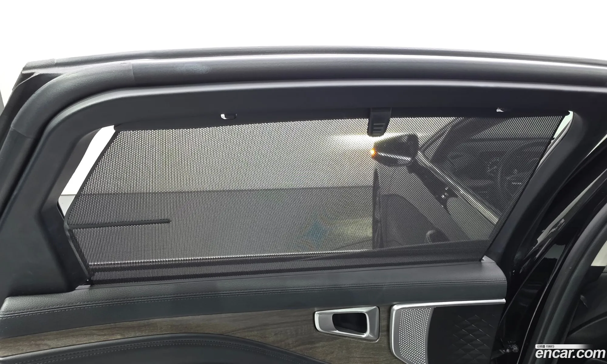 Kia K8 Hybrid 2021 — 28