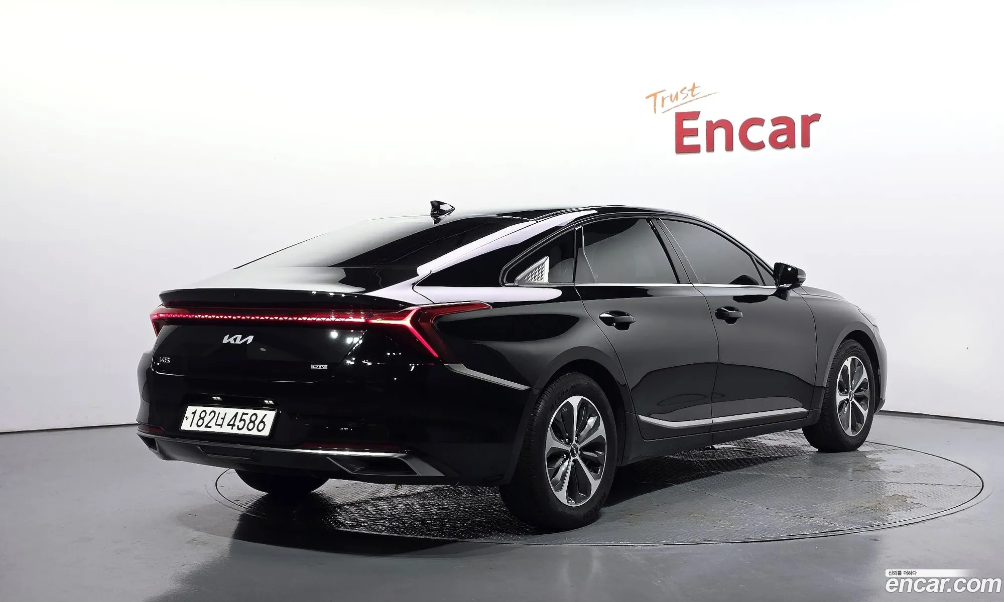 Kia K8 Hybrid 2021 — 22