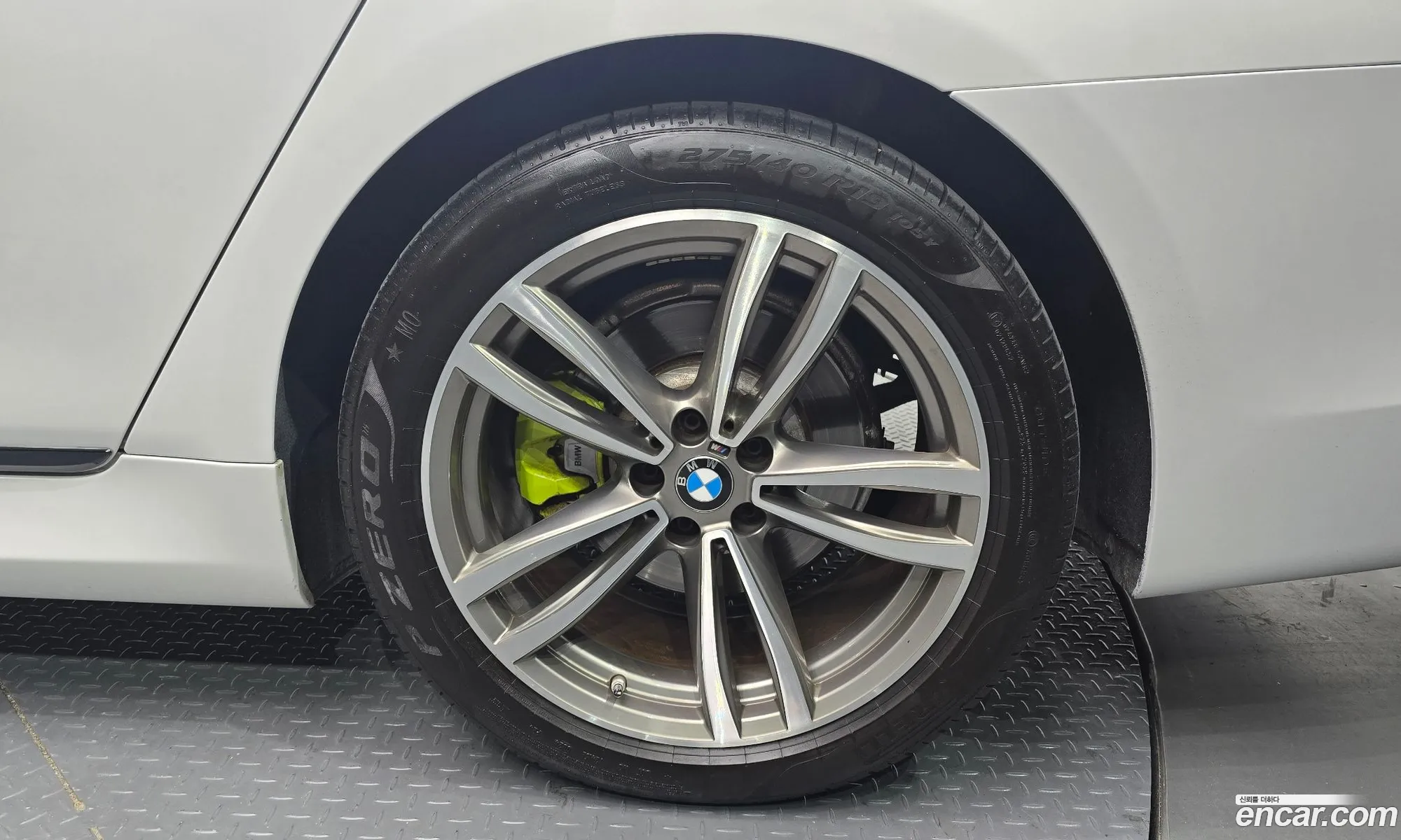 BMW 7 Series 2017 — 8