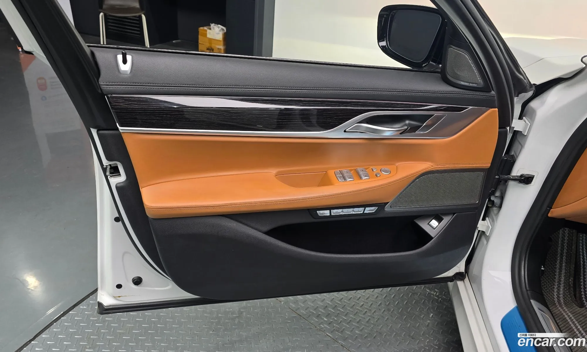 BMW 7 Series 2017 — 27