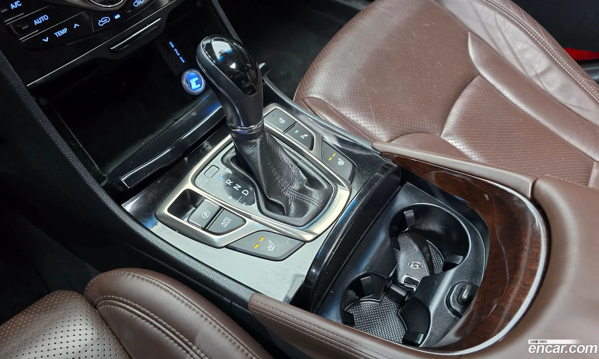 Hyundai Grandeur HG 2012 — 28