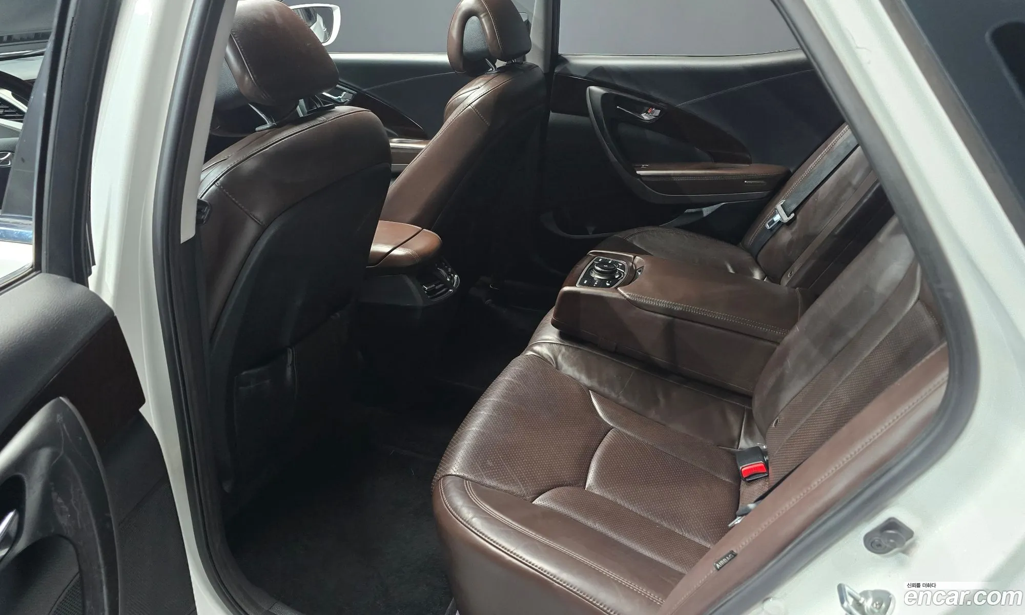 Hyundai Grandeur HG 2012 — 21