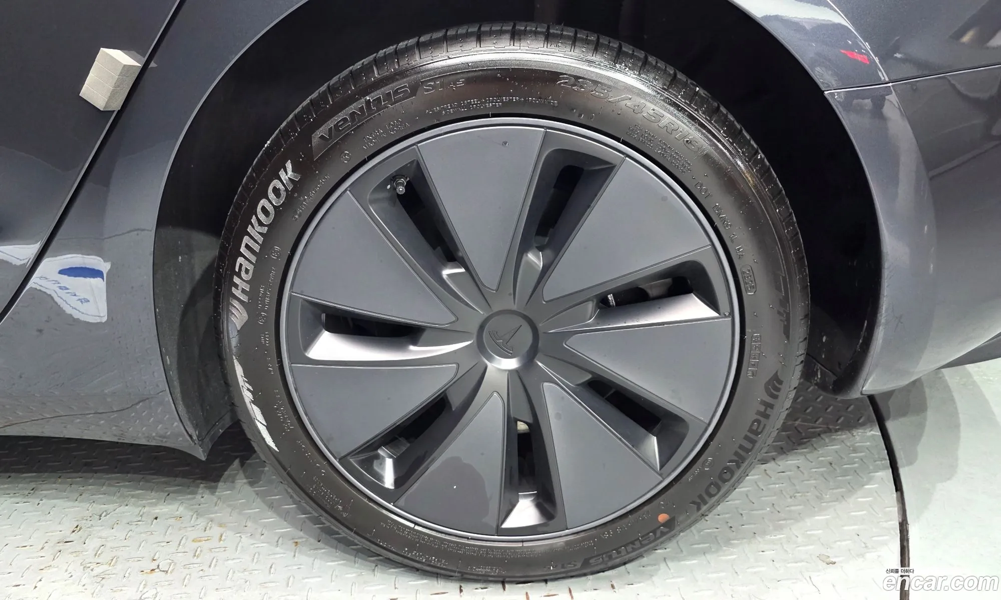 Tesla Model 3 2025 LRW3E7FSXSC600975 — 7
