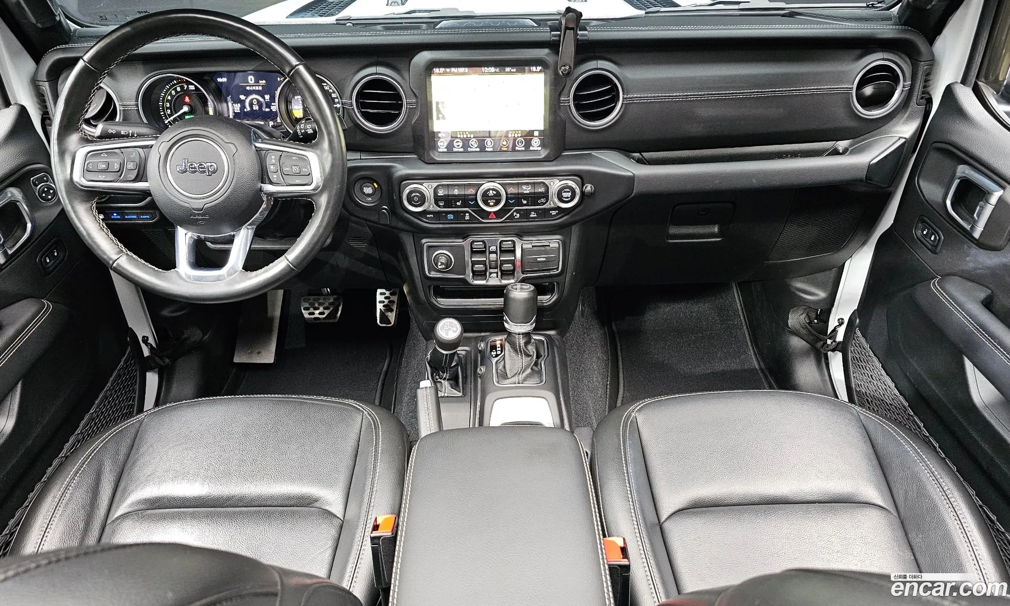 Jeep Wrangler 2022 — 4