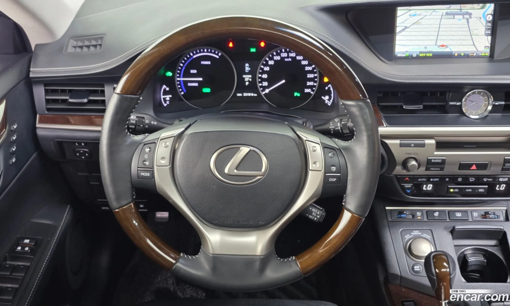Lexus ES300h 2013 — 8