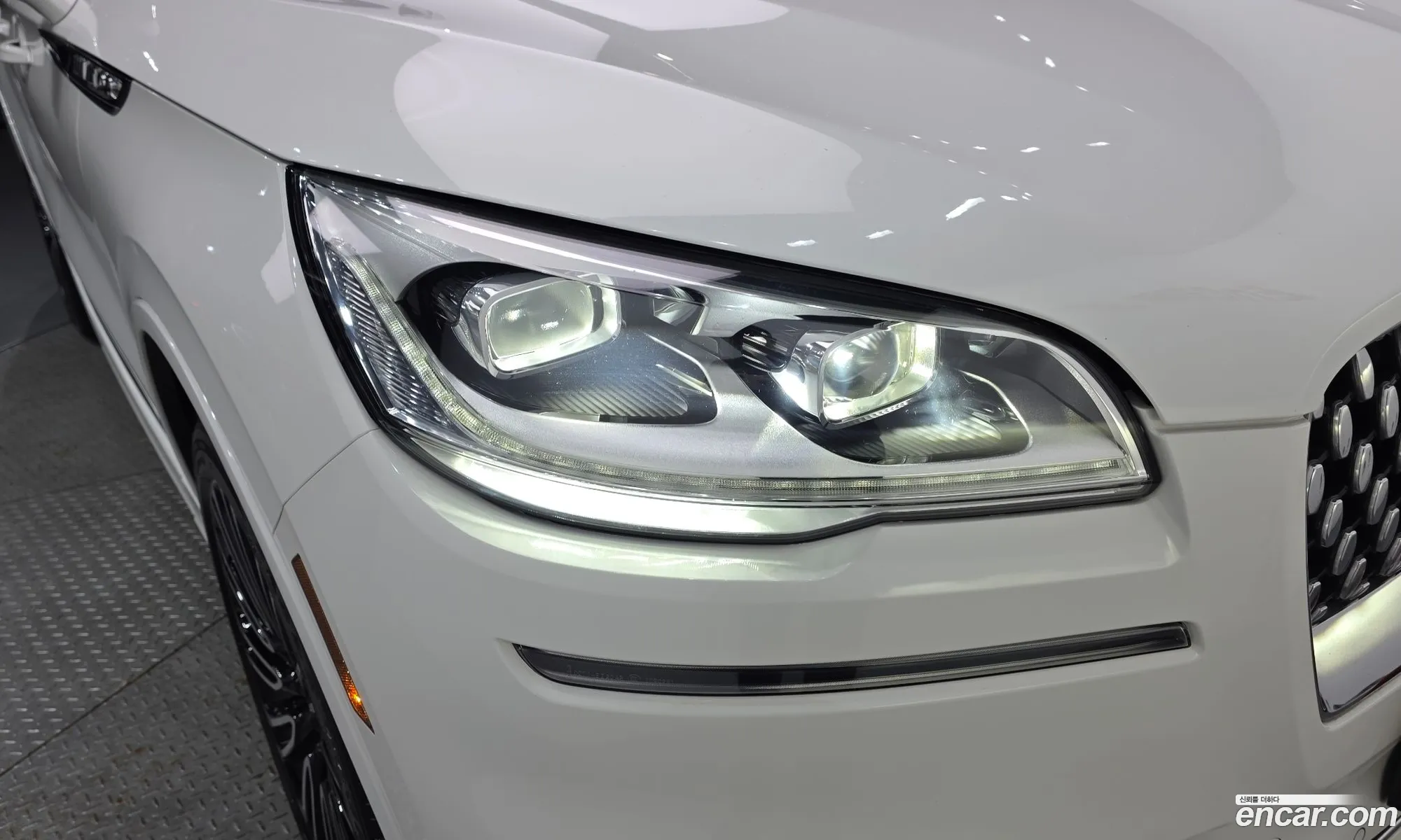 Lincoln Aviator 2023 5LM5J9XC9PGL07006 — 13