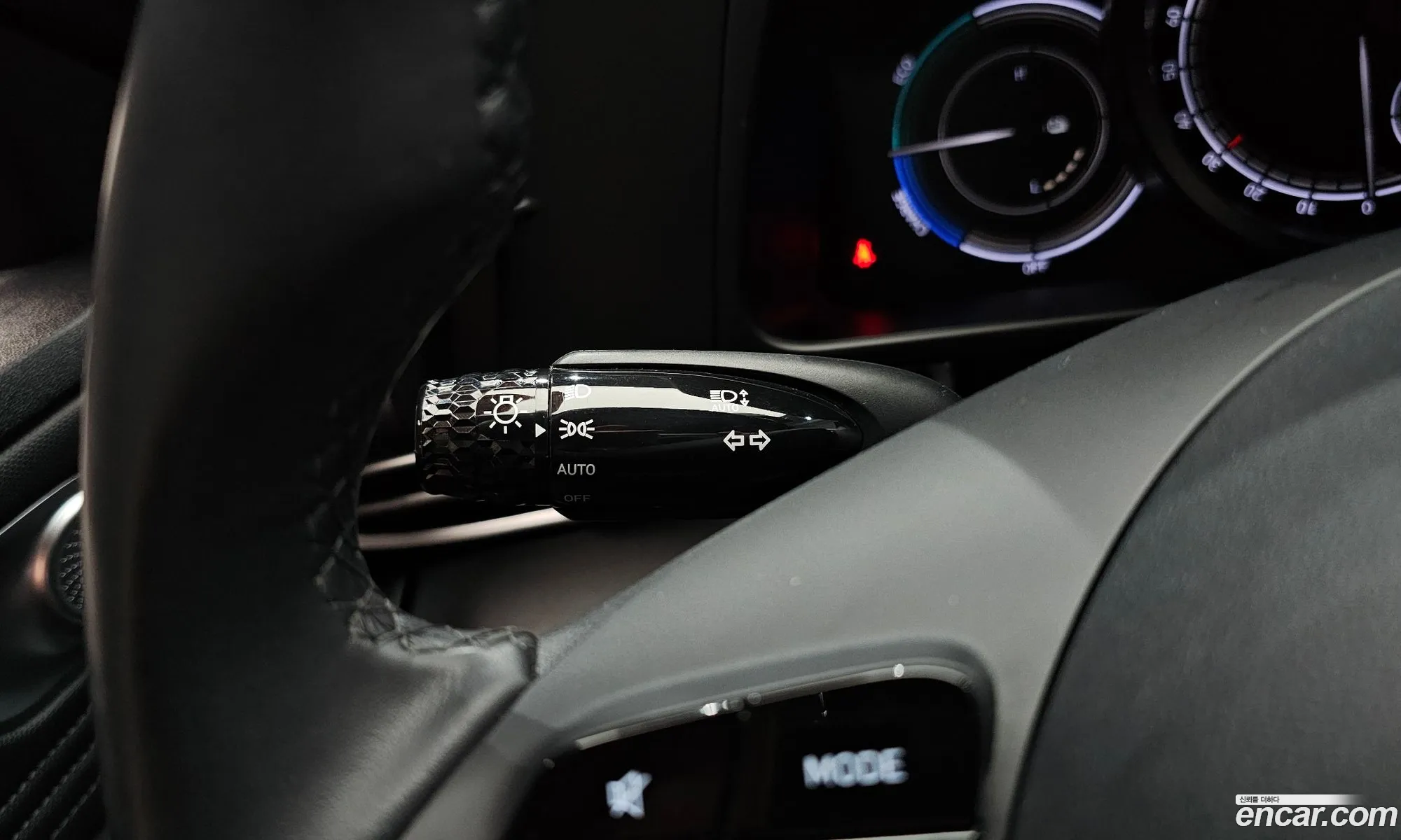 Hyundai Elantra Hybrid 2023 — 7