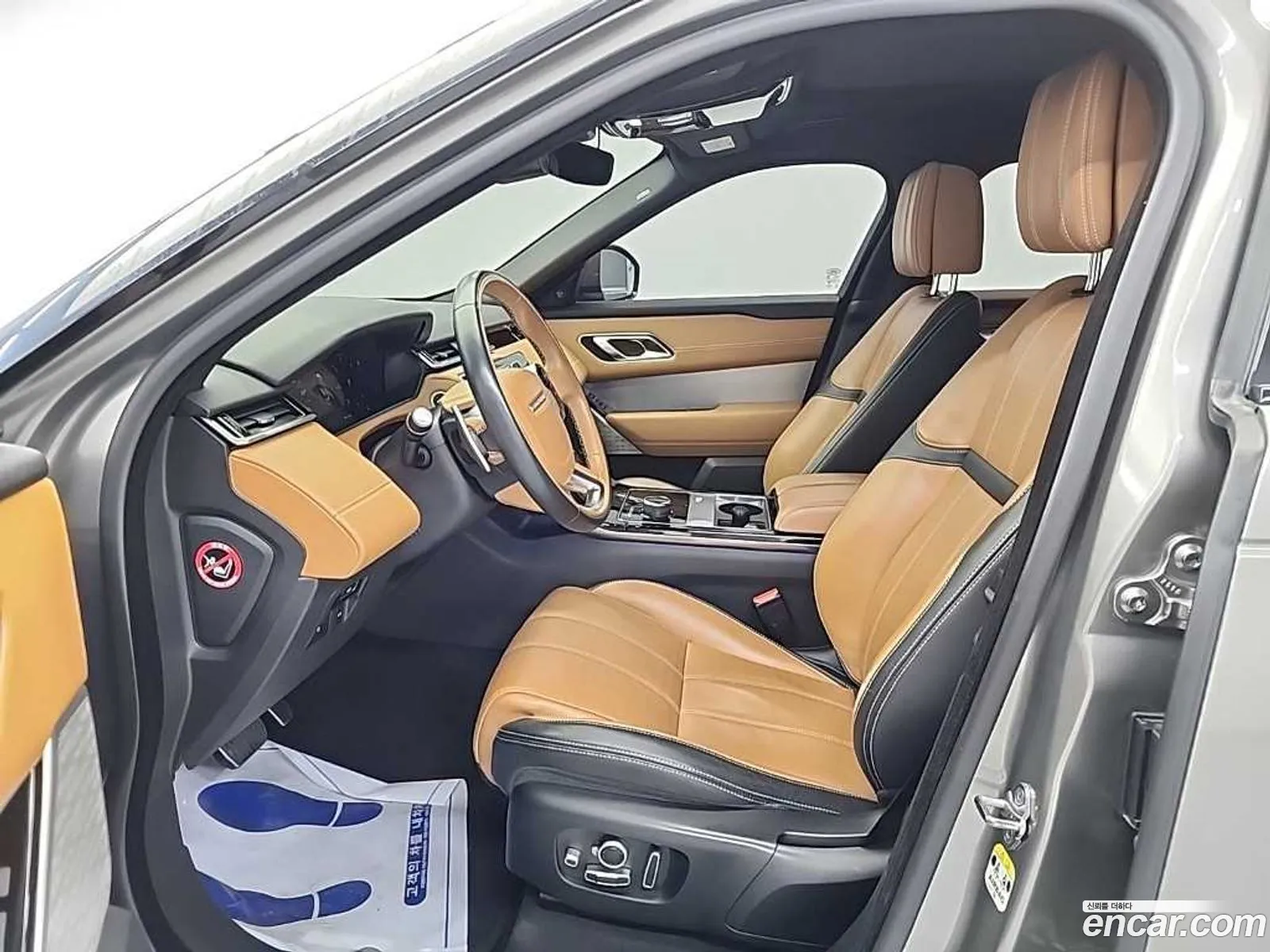 Land Rover Range Rover Velar 2018 — 17