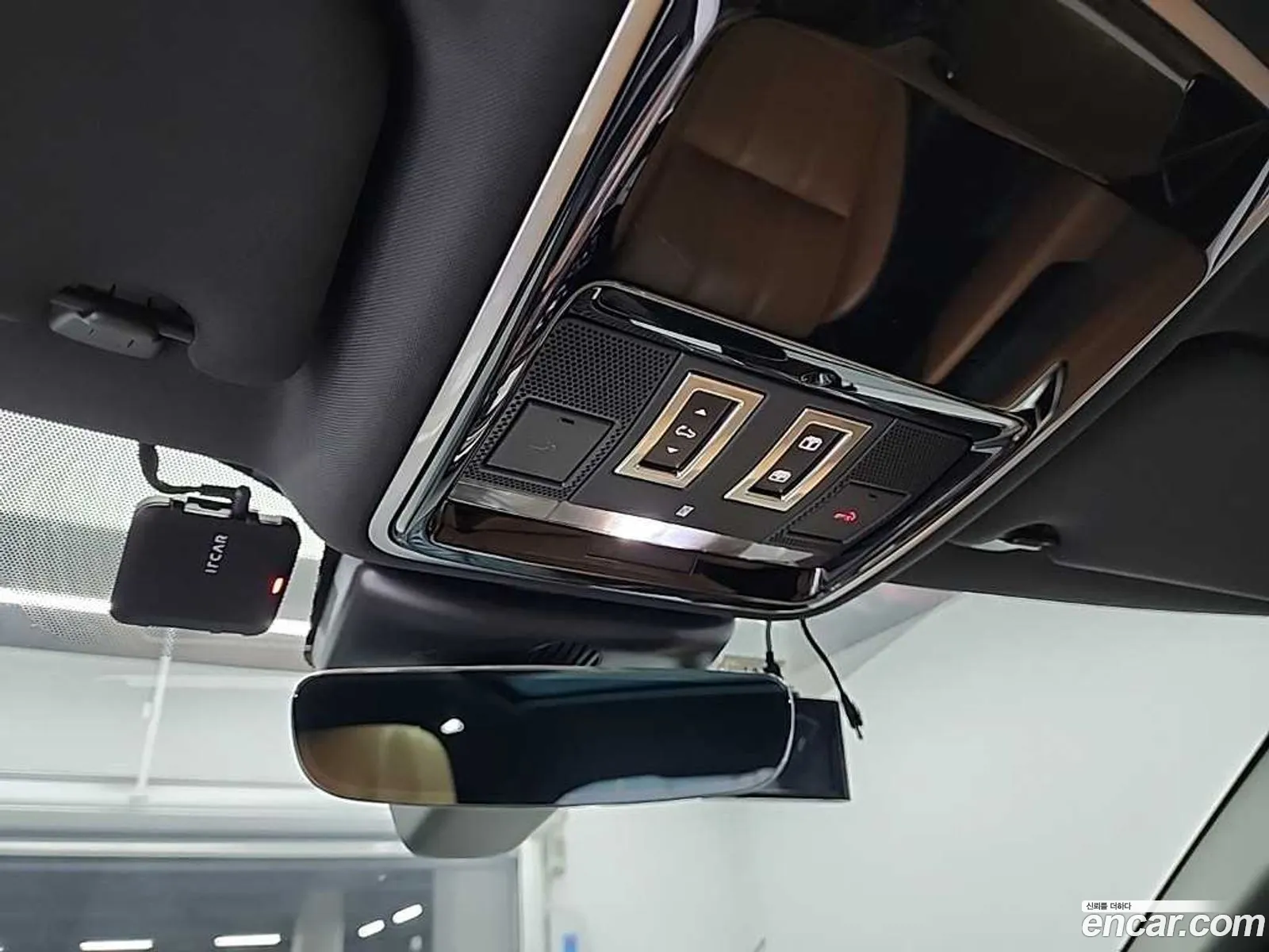 Land Rover Range Rover Velar 2018 — 10