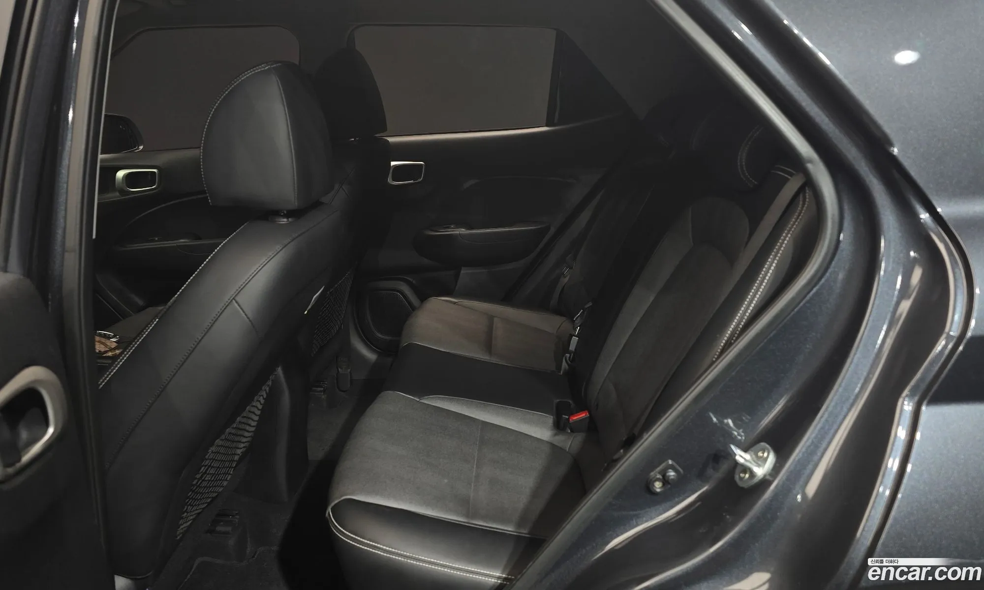 Hyundai Venue 2019 — 21