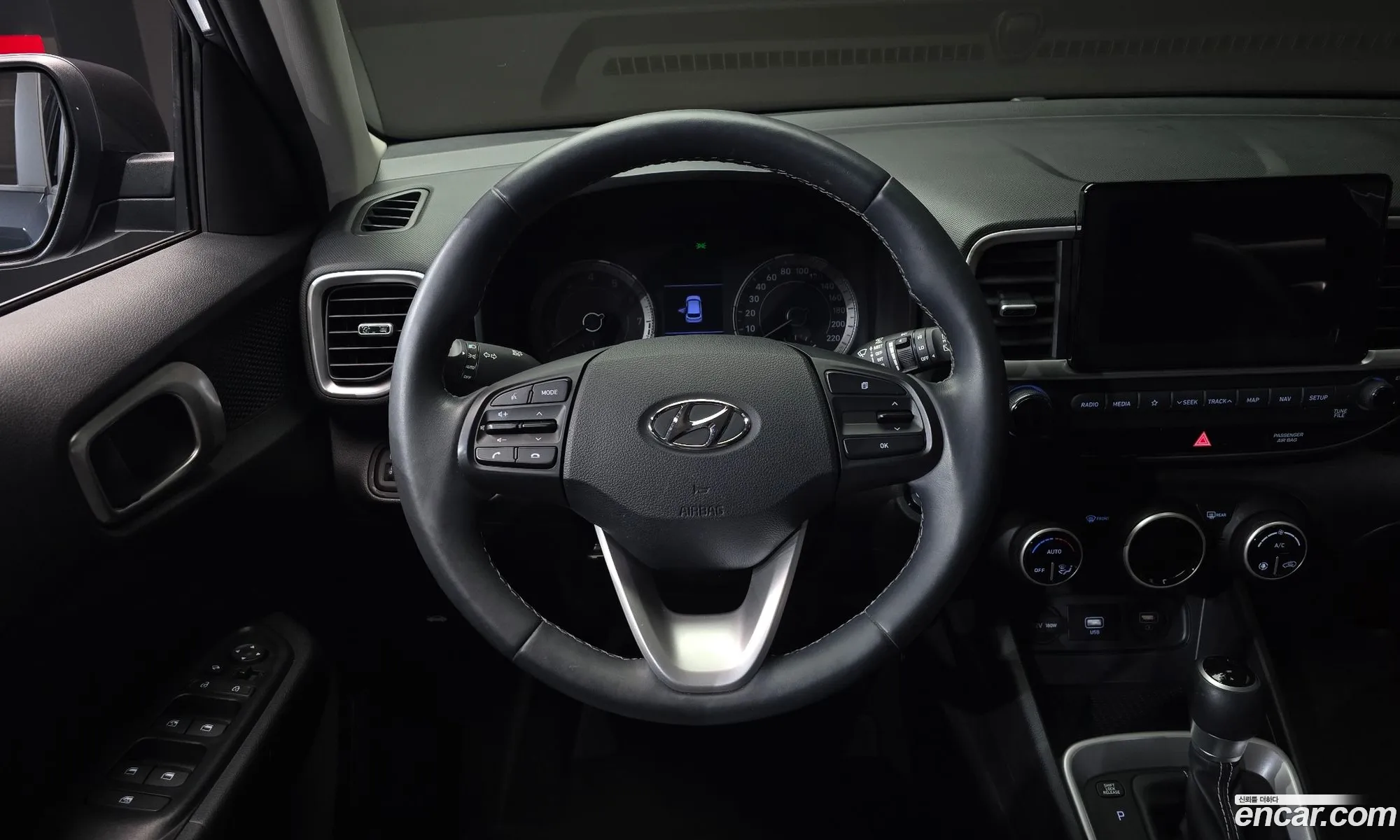 Hyundai Venue 2019 — 29