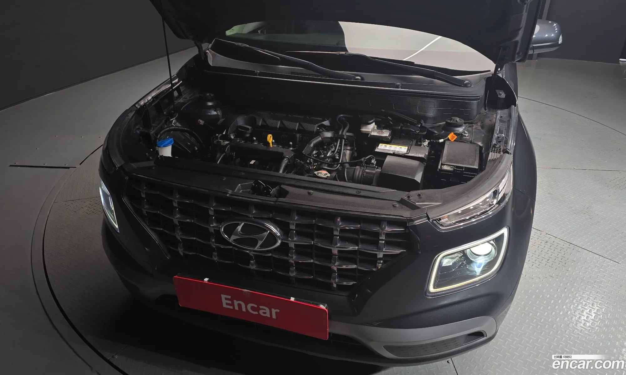 Hyundai Venue 2019 — 24