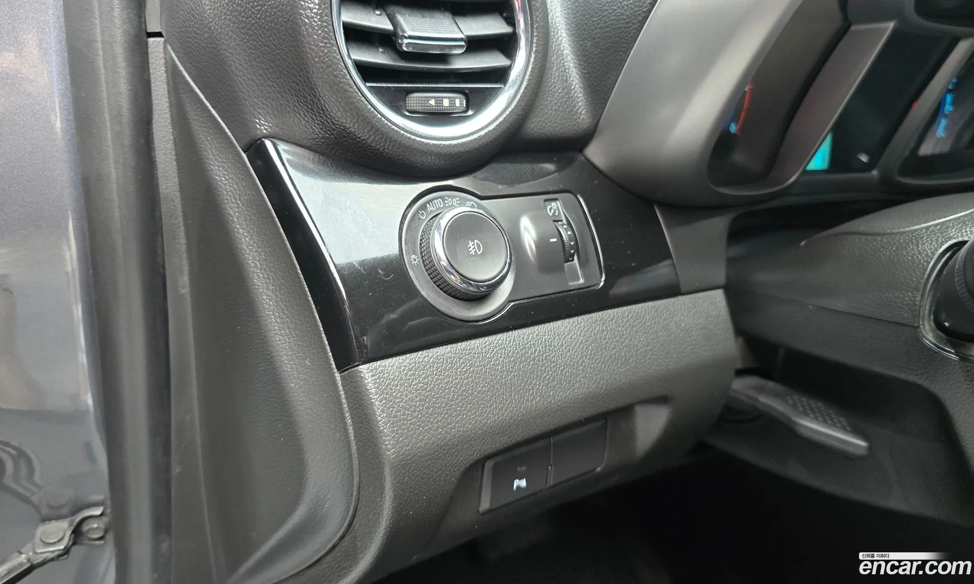Chevrolet (GM Daewoo) Orlando 2017 — 4