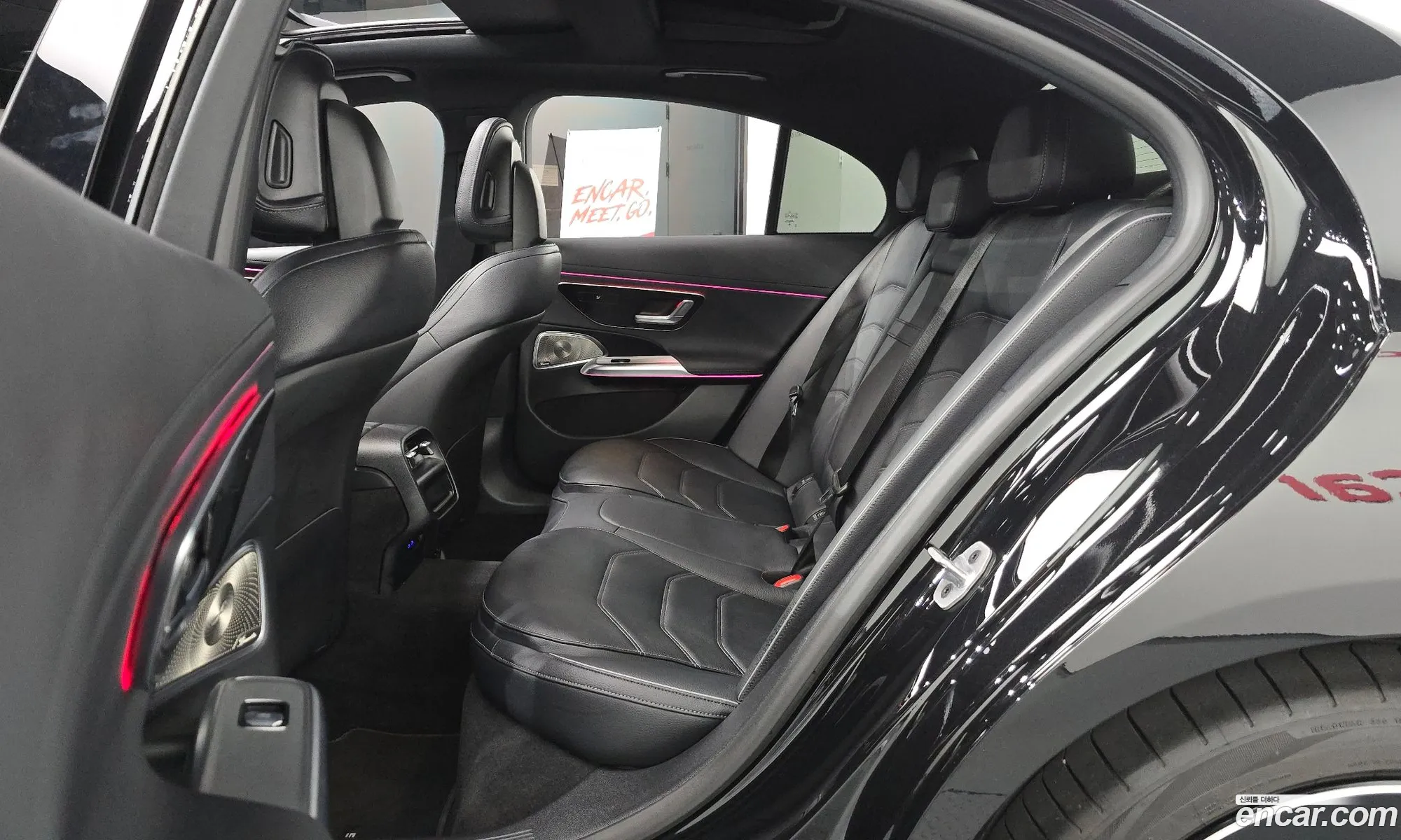 Mercedes-Benz E-Class W214 2025 — 17