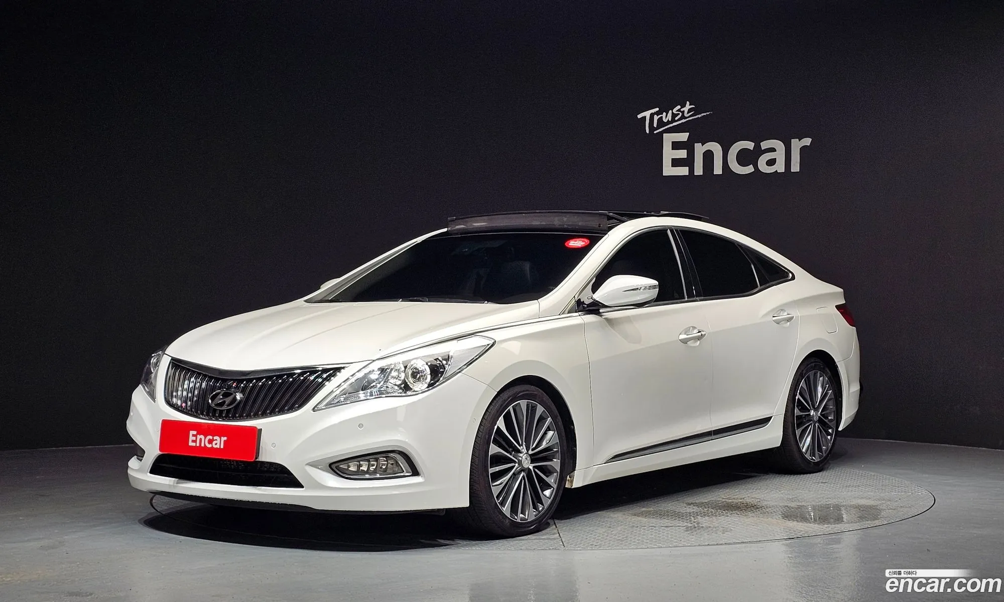Hyundai Grandeur HG 2013 — 24