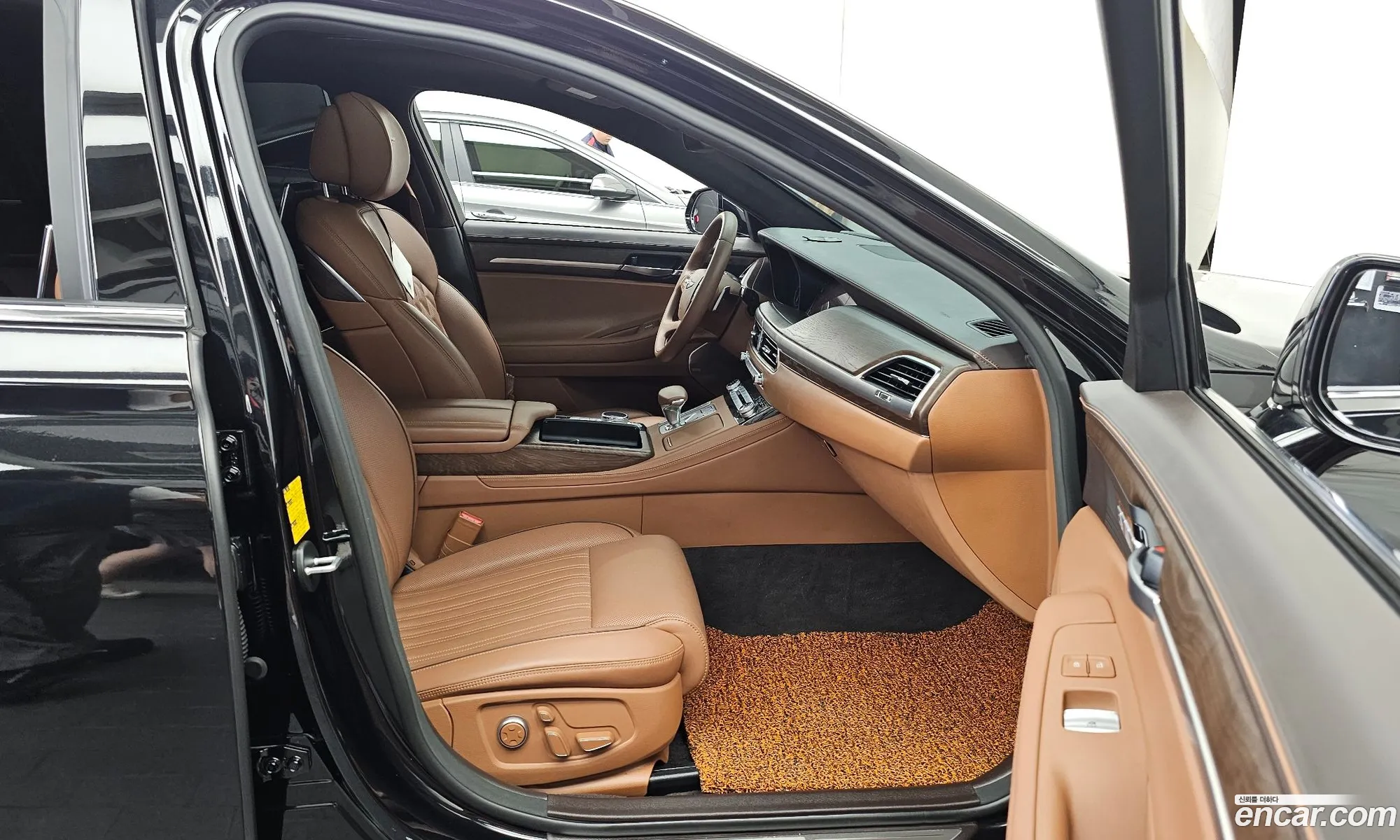 Genesis G90 2020 — 16