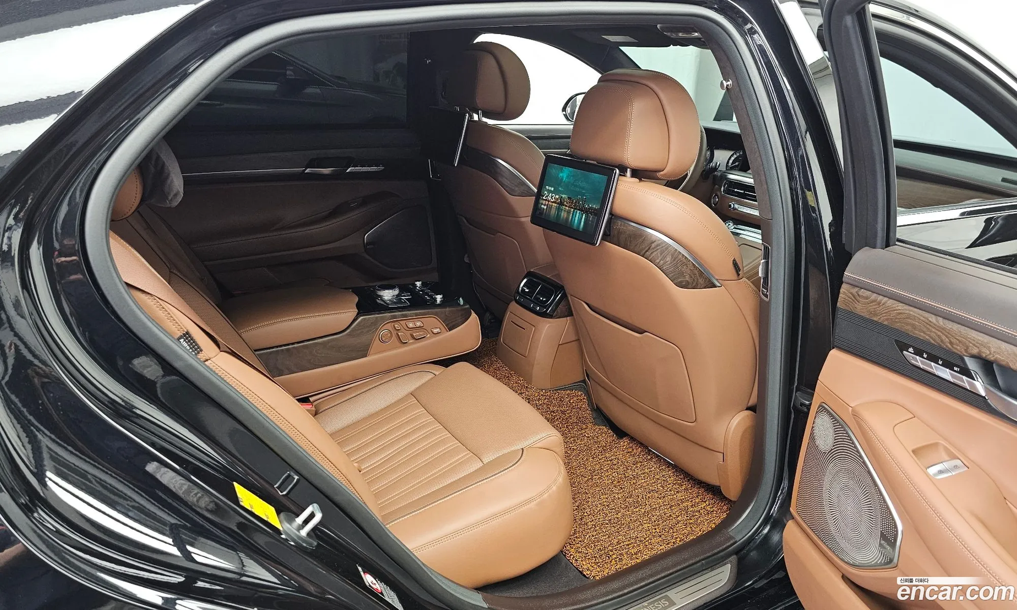 Genesis G90 2020 — 25