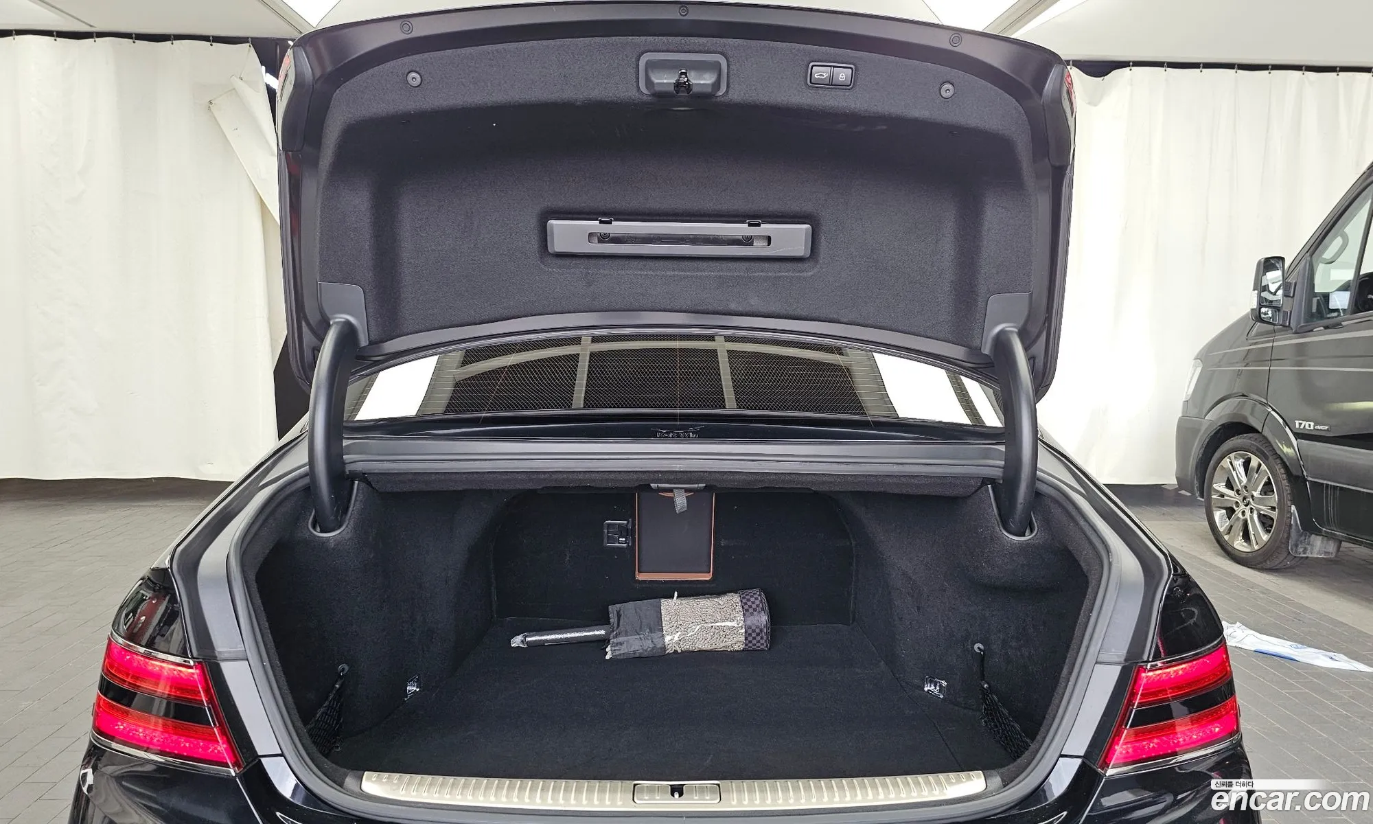 Genesis G90 2020 — 18