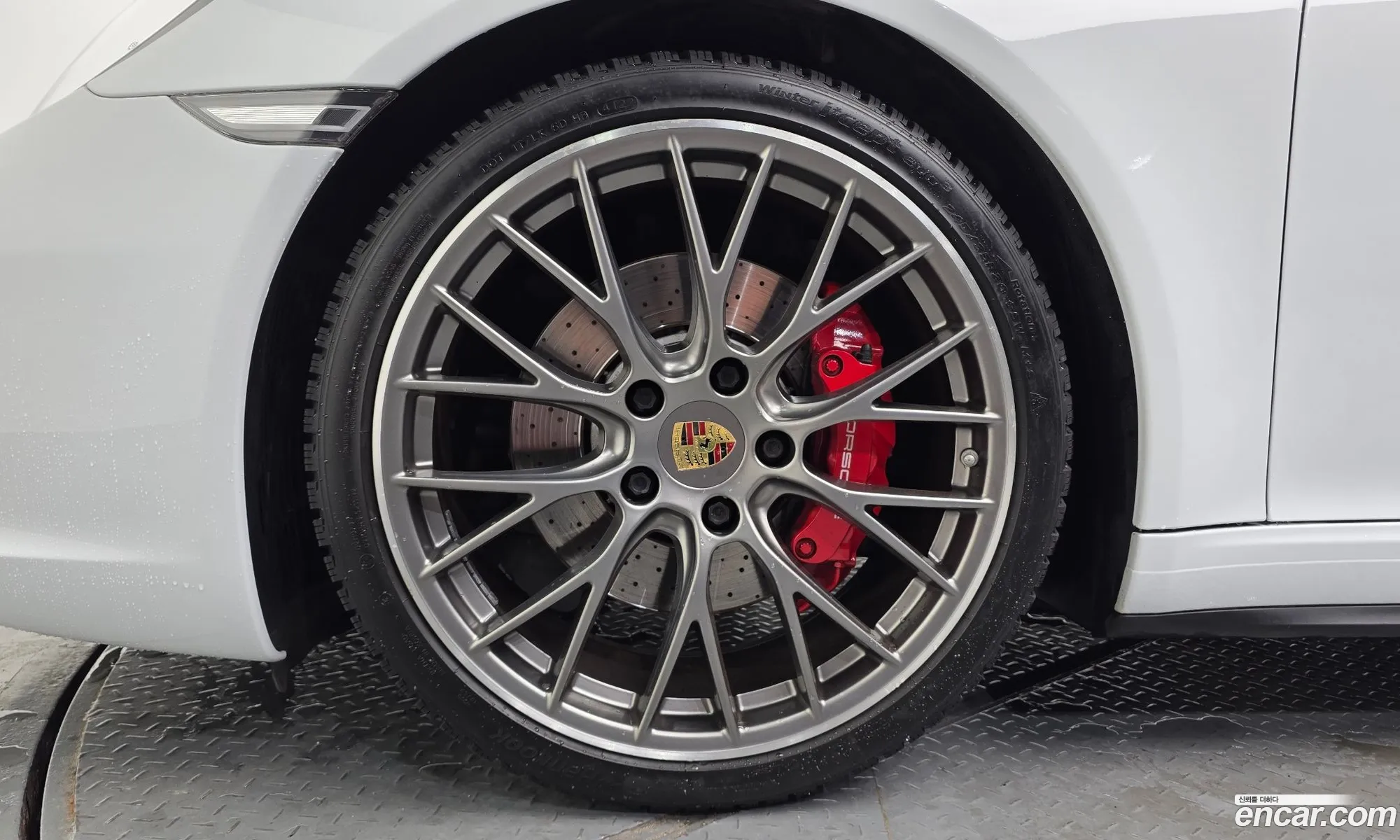 Porsche 911 2017 WP0AB2991HS122667 — 16