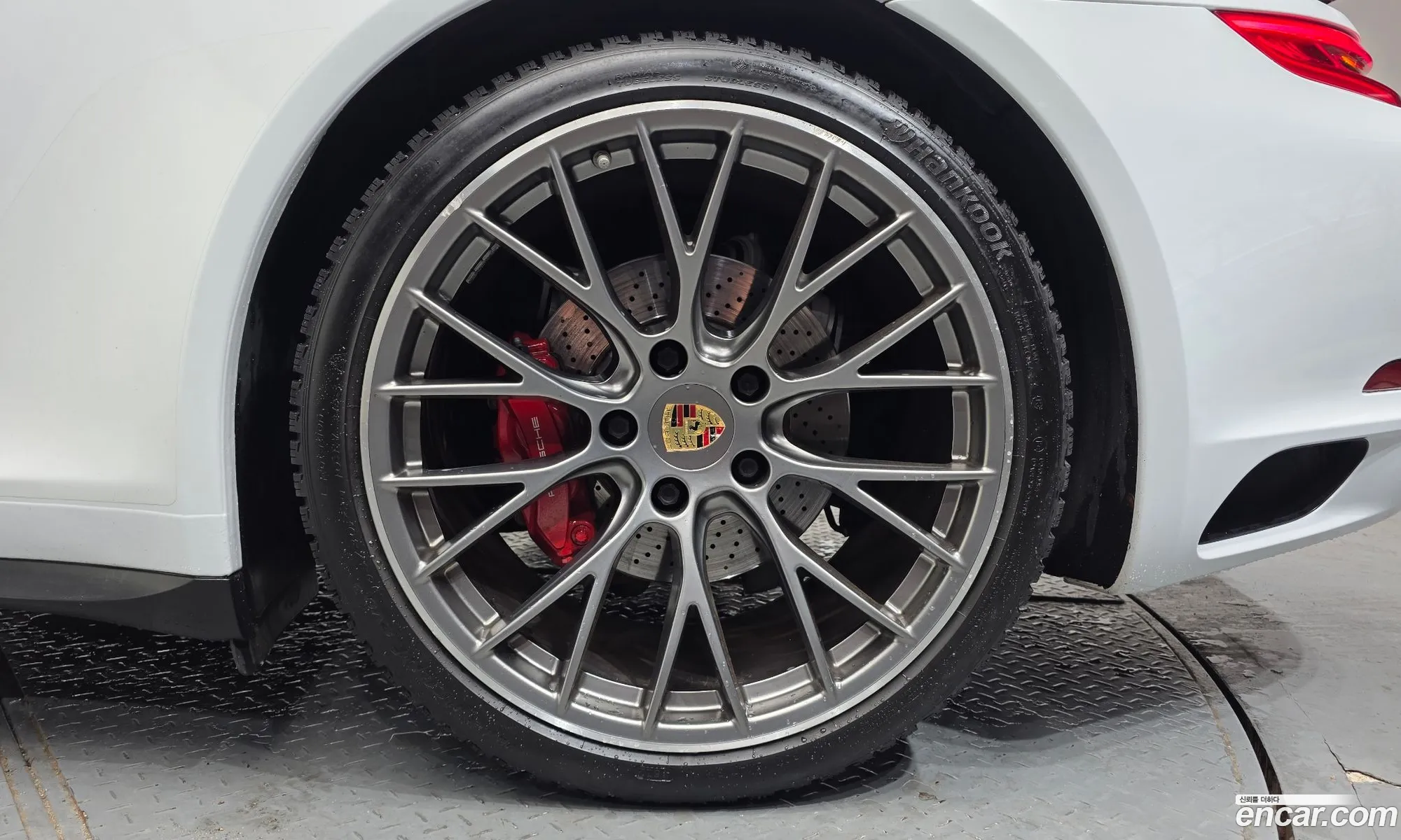 Porsche 911 2017 WP0AB2991HS122667 — 2
