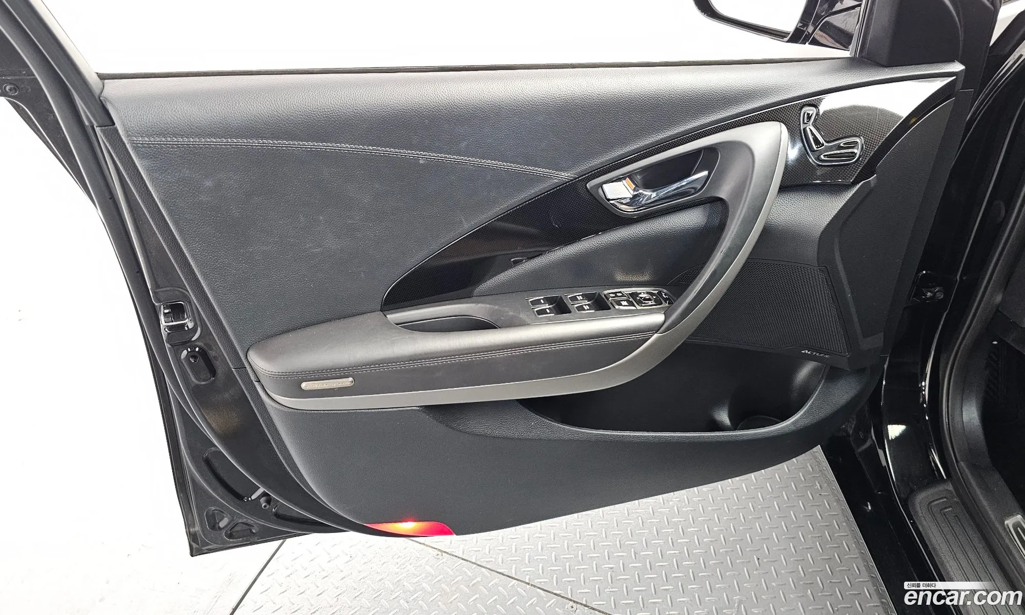 Hyundai Grandeur HG 2013 — 14