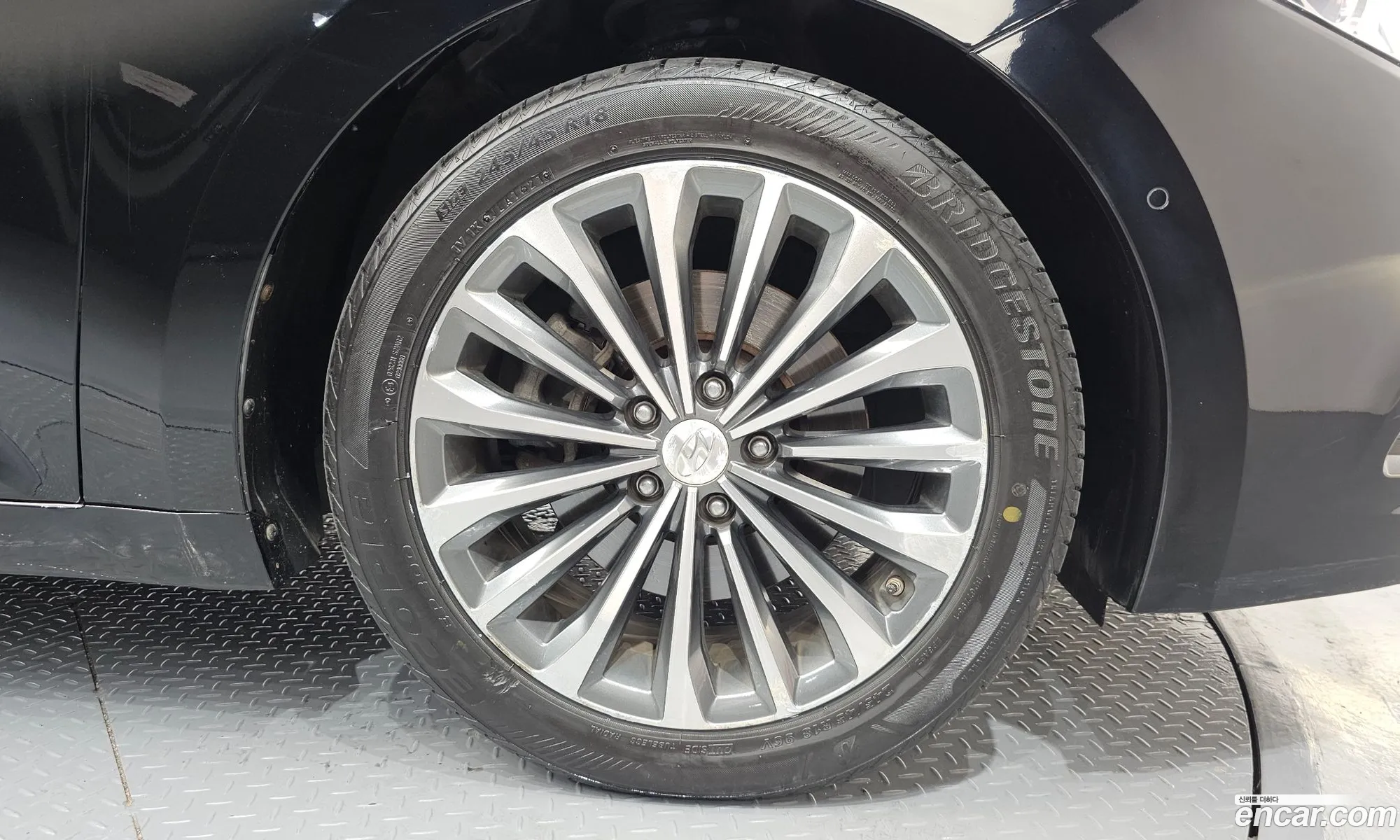 Hyundai Grandeur HG 2013 — 30
