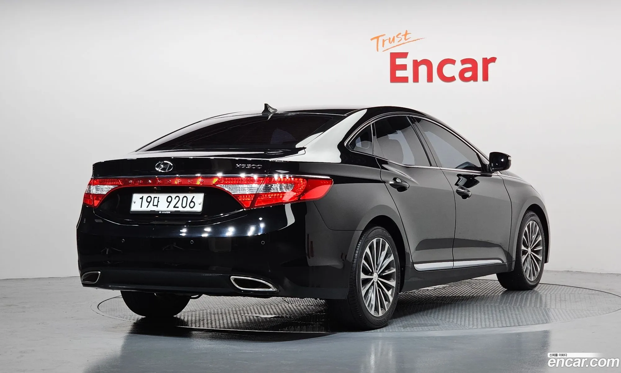 Hyundai Grandeur HG 2013 — 12