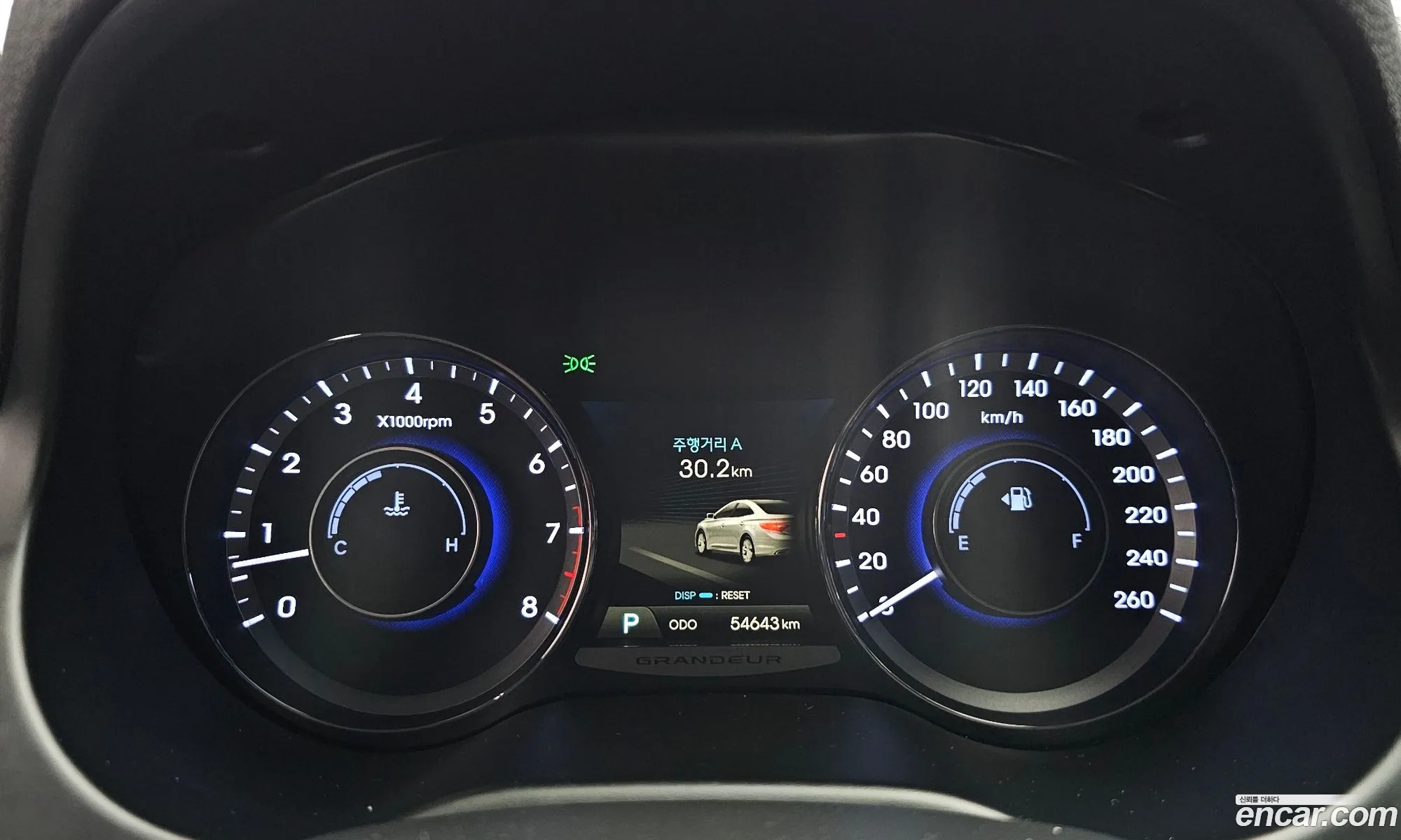 Hyundai Grandeur HG 2013 — 23