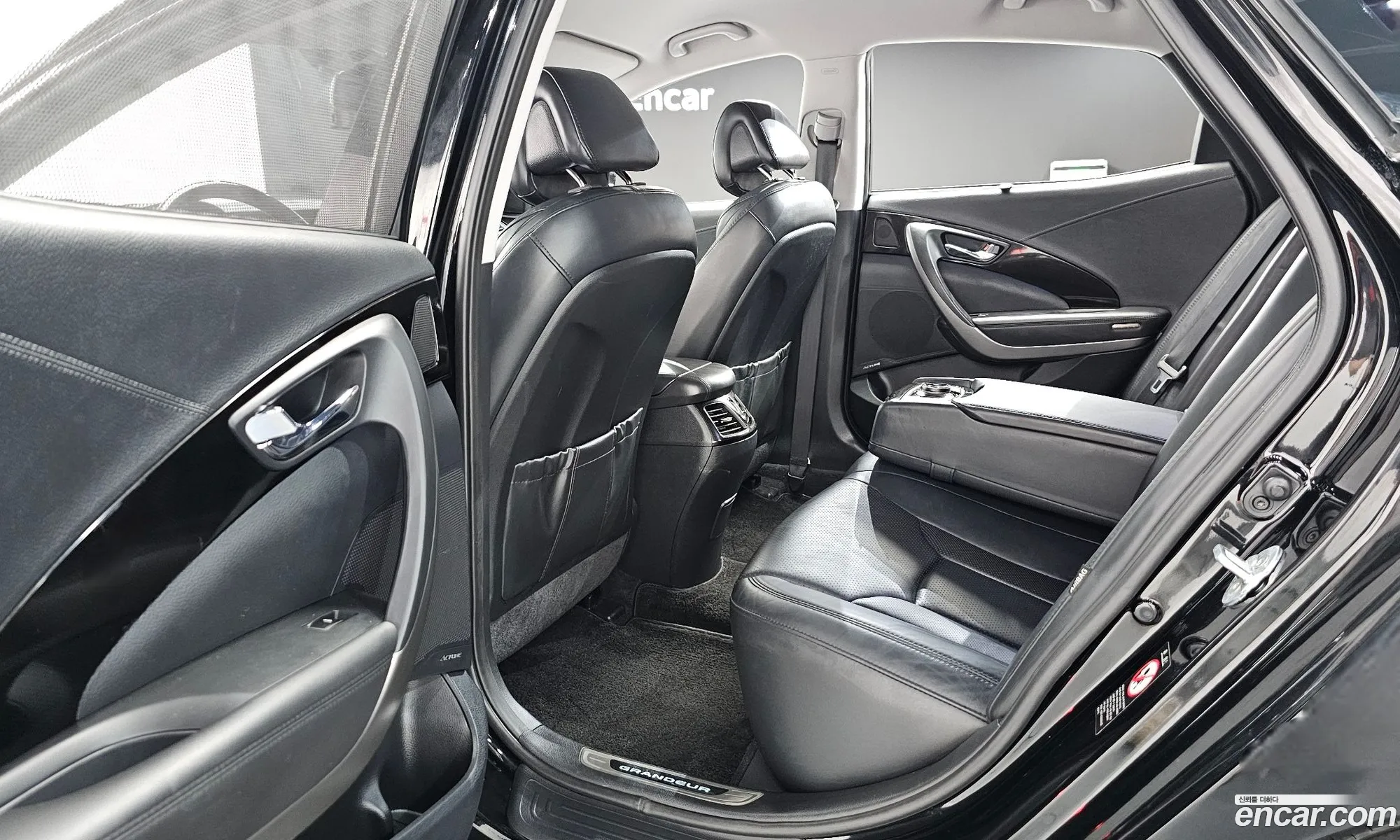 Hyundai Grandeur HG 2013 — 25