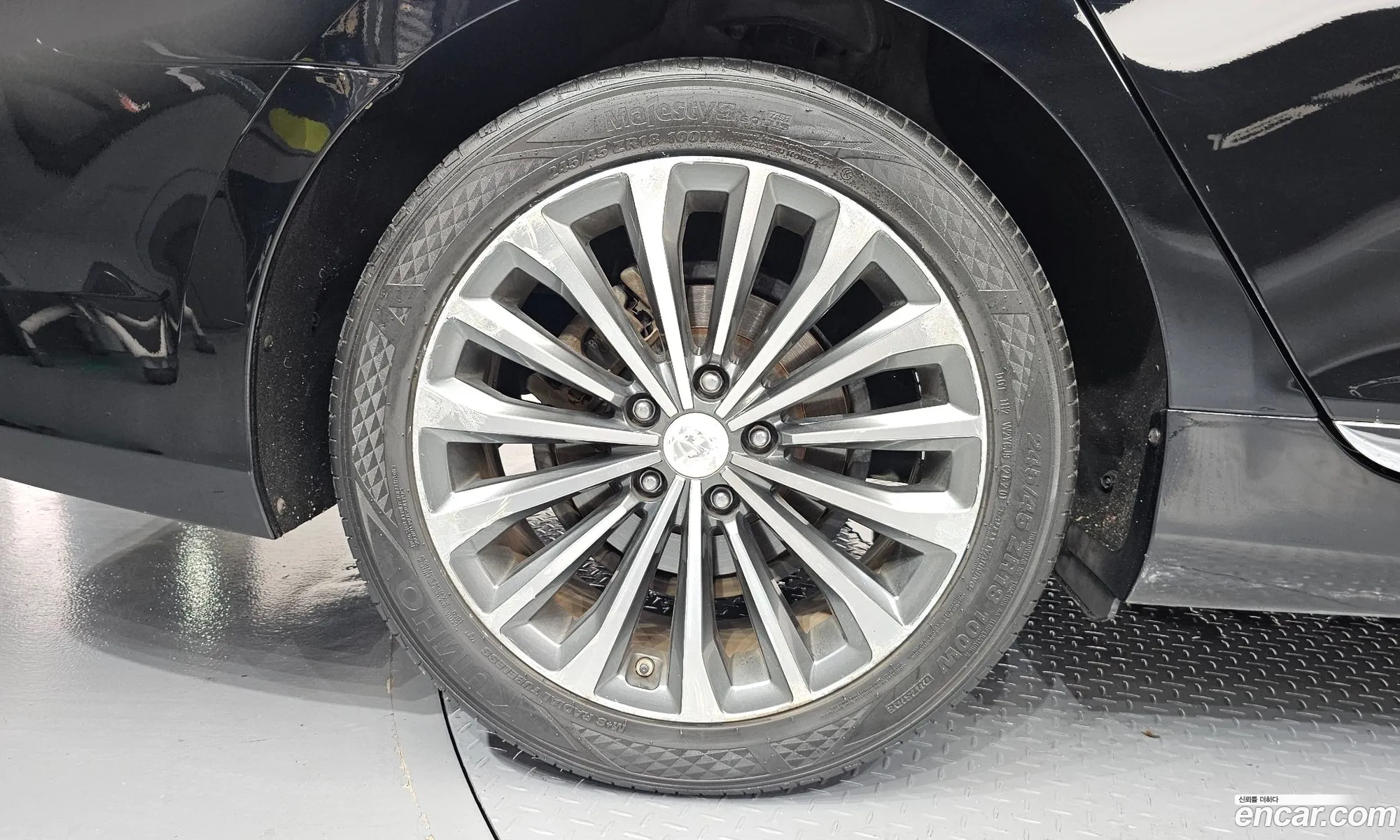 Hyundai Grandeur HG 2013 — 29