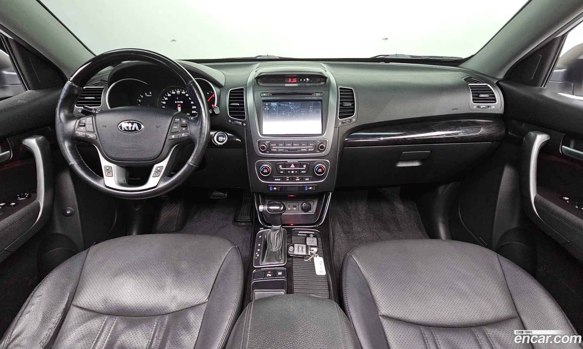 Kia Sorento R 2012 — 17