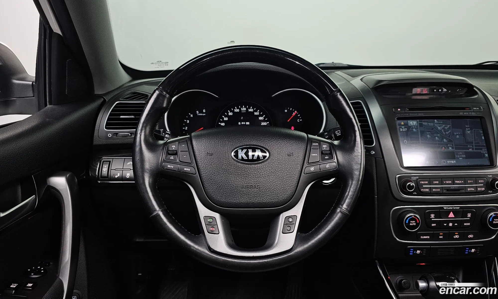 Kia Sorento R 2012 — 14