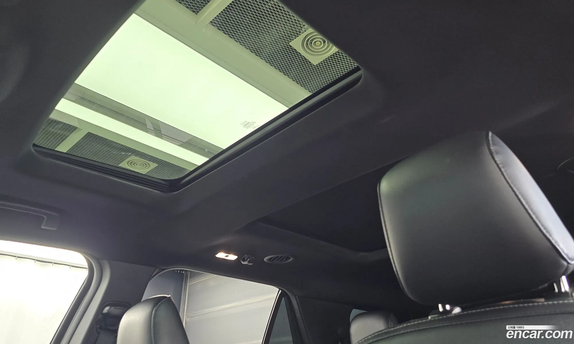 Ford Explorer 2019 1FM5K8FH8KGA56074 — 18